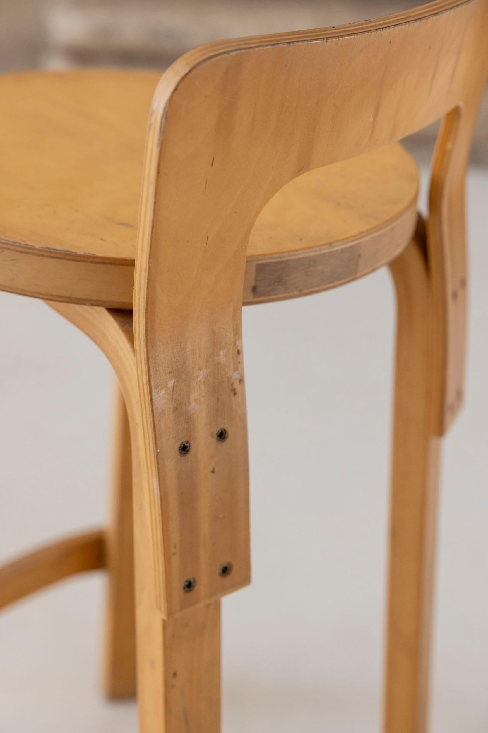 Wood Midcentury pair of stools mod. K65 by Alvar Aalto for Artek For Sale