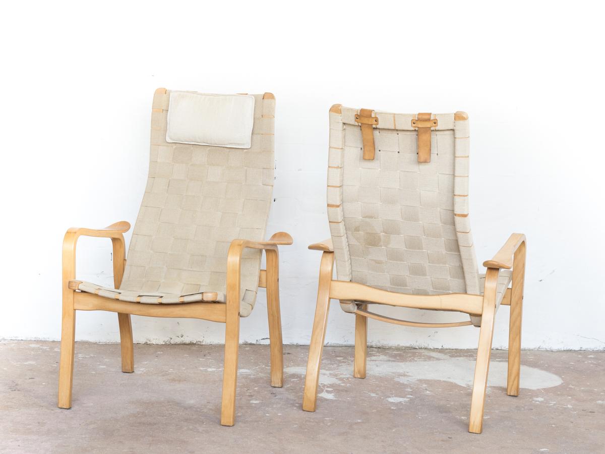 Midcentury Pair of Swedish Easy Chairs by Yngve Ekström for Swedese 1