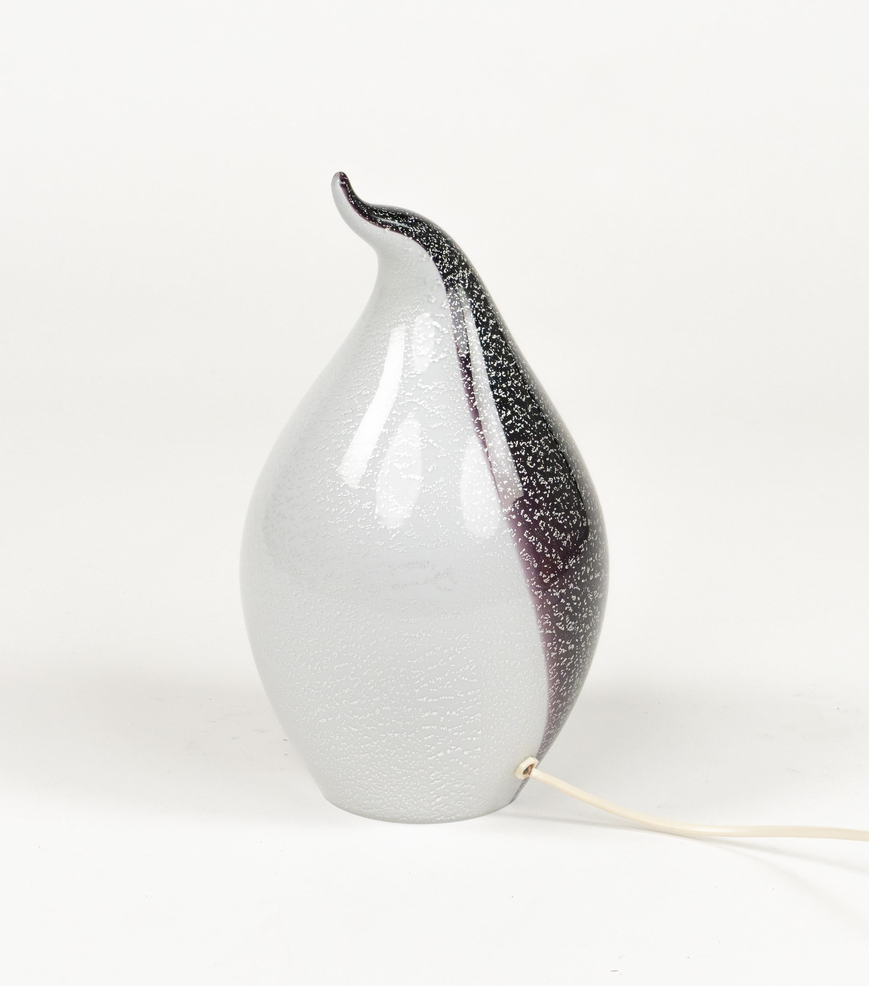 Midcentury Pair of Table Lamp in Murano Glass Shape of Penguin, Italy 1970s For Sale 3