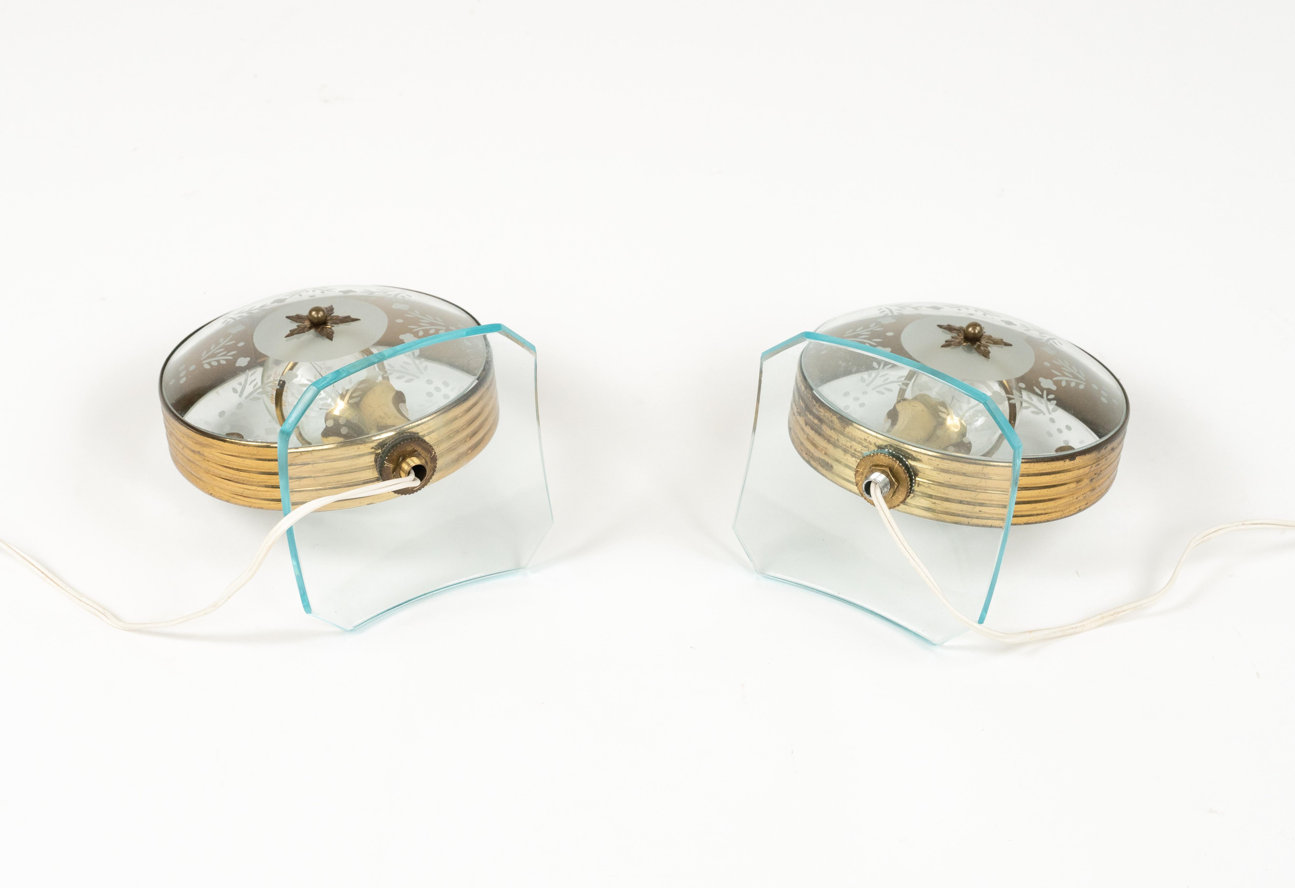 Midcentury Pair of Table Lamps in Brass & Glass Fontana Arte Style, Italy 1950s For Sale 6