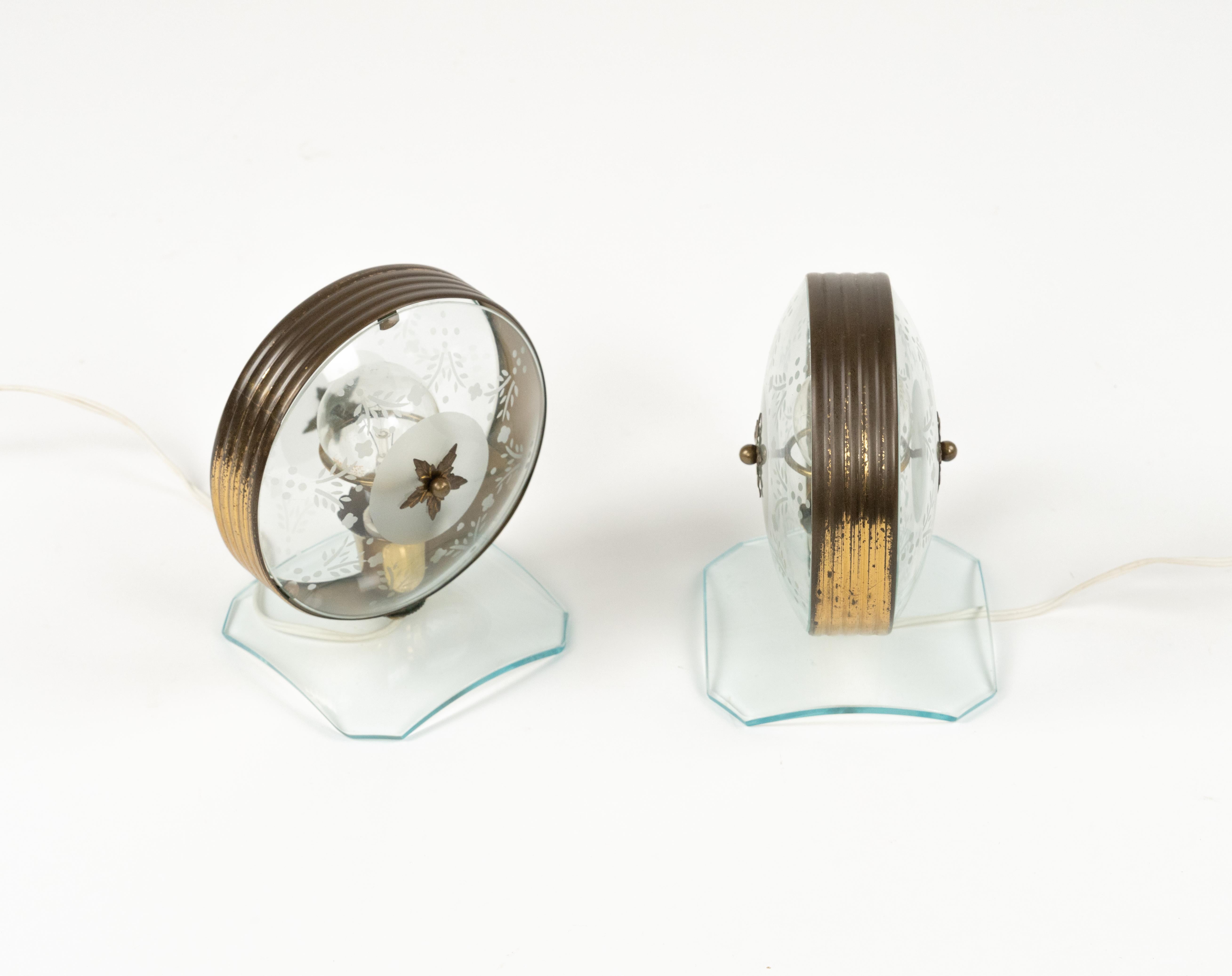 Italian Midcentury Pair of Table Lamps in Brass & Glass Fontana Arte Style, Italy 1950s For Sale