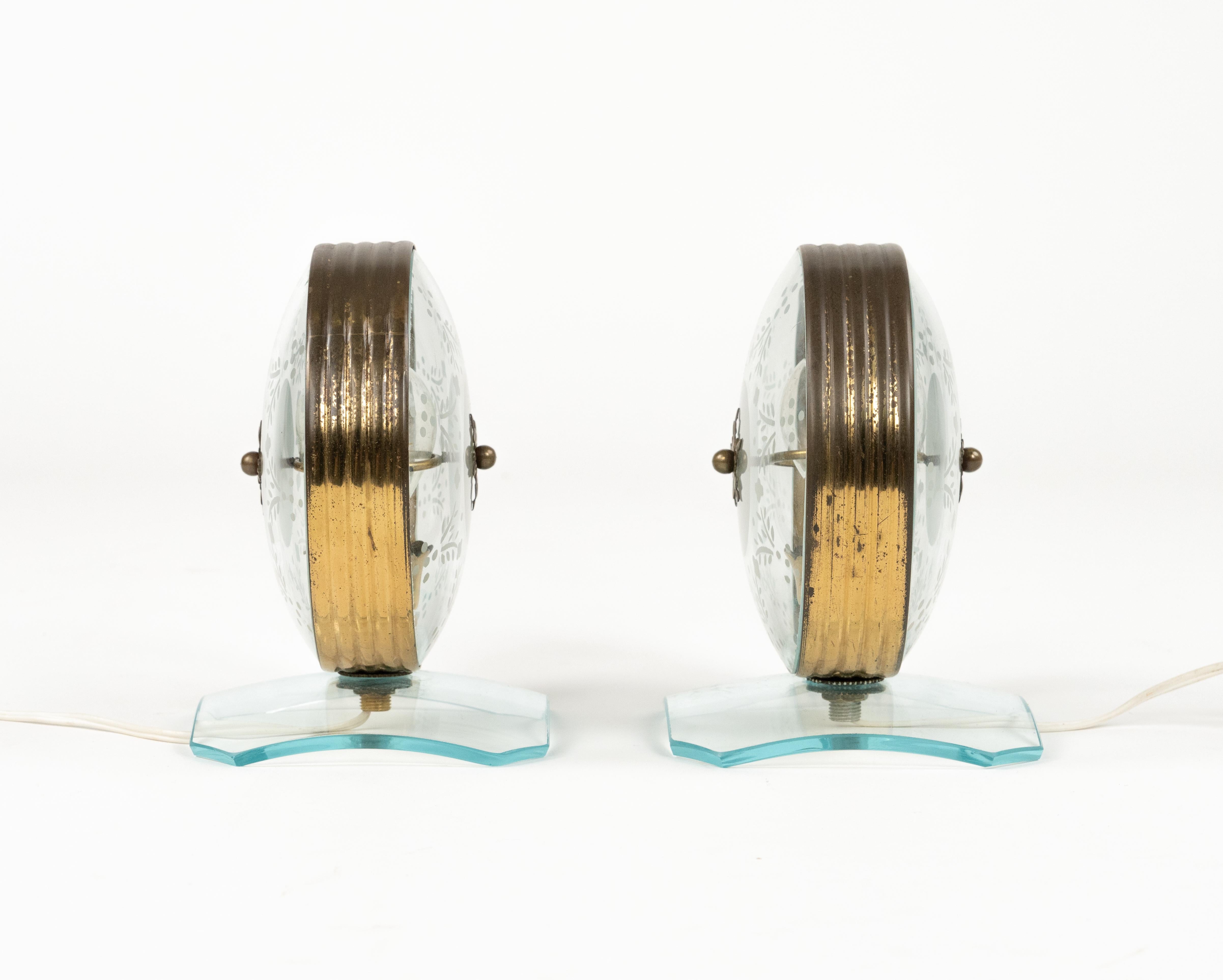 Metal Midcentury Pair of Table Lamps in Brass & Glass Fontana Arte Style, Italy 1950s For Sale