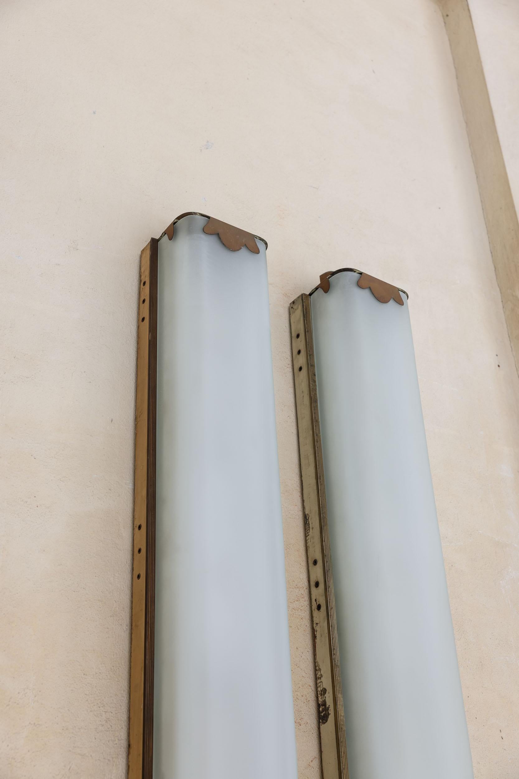Midcentury pair of wall lamps, Italy 1950 4