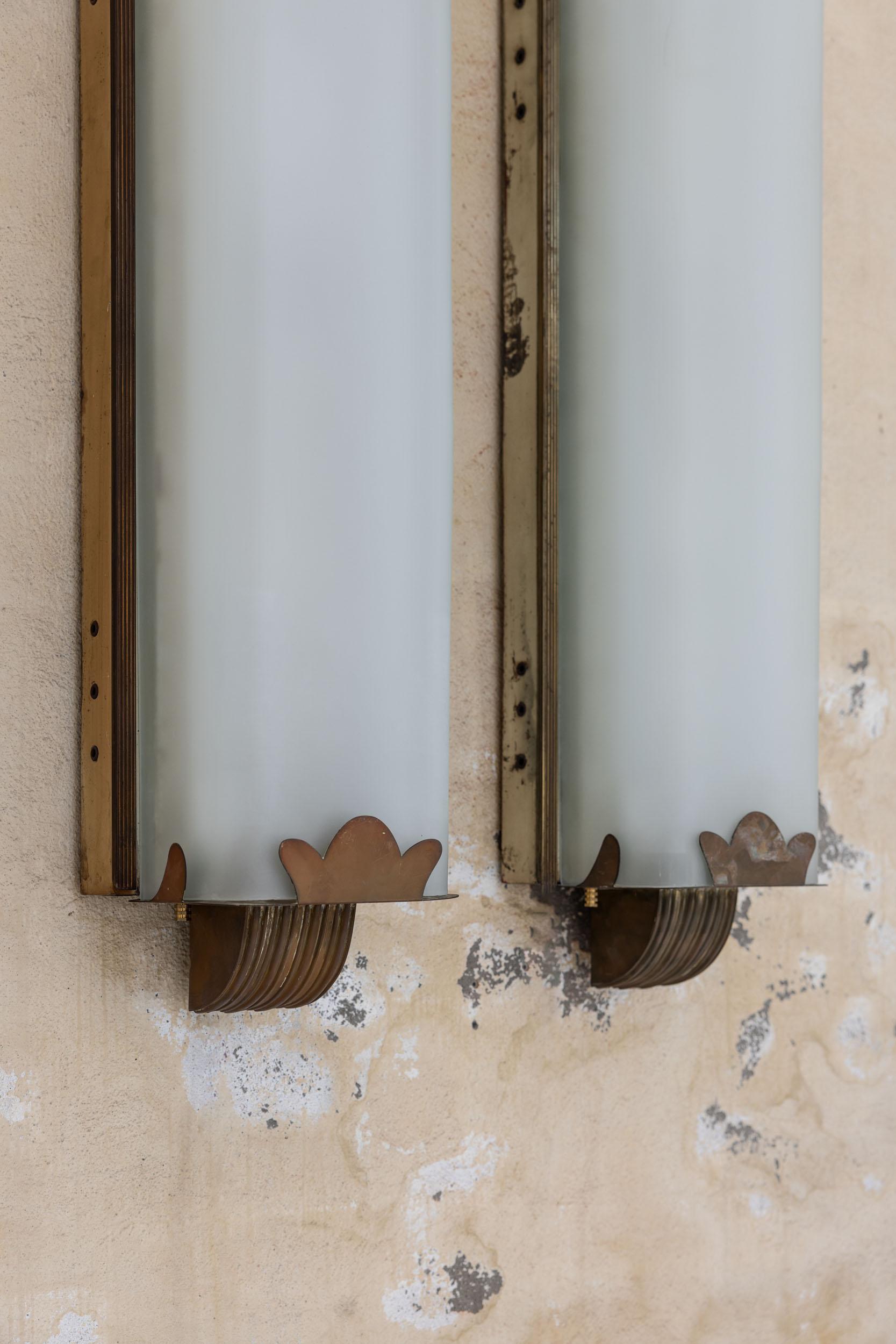 Midcentury pair of wall lamps, Italy 1950 3