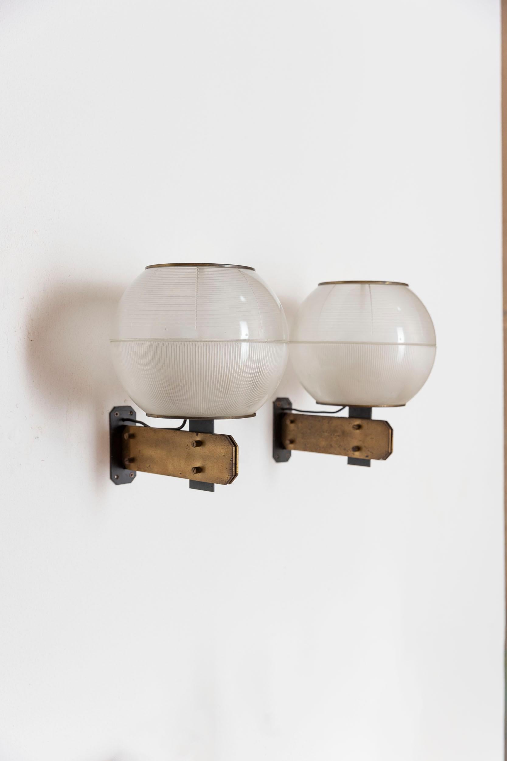 Mid-Century Modern Midcentury pair of wall lights mod Feltre designed by Ignazio Gardella Italy '60 For Sale