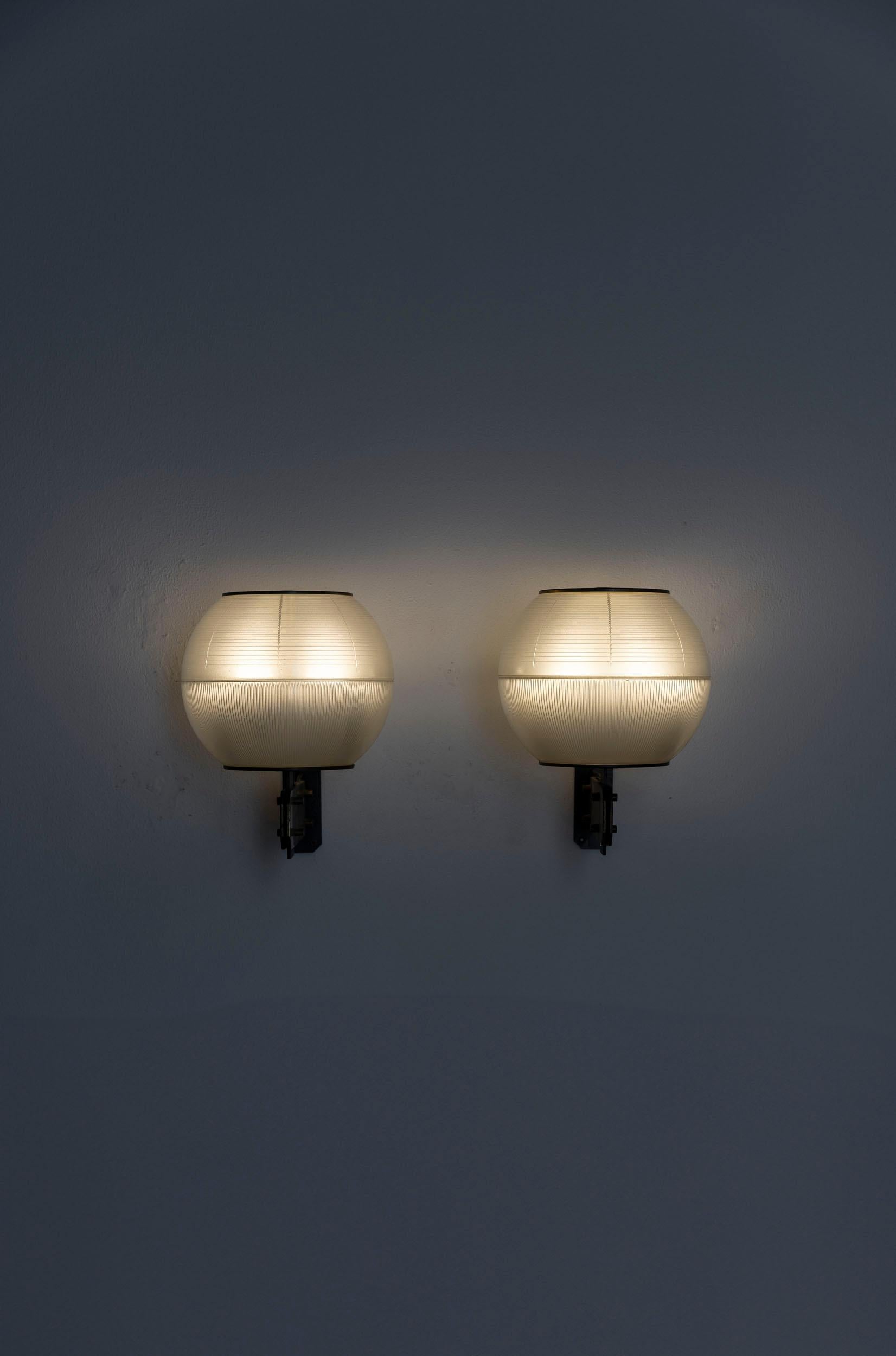 Midcentury pair of wall lights mod Feltre designed by Ignazio Gardella Italy '60 For Sale 1