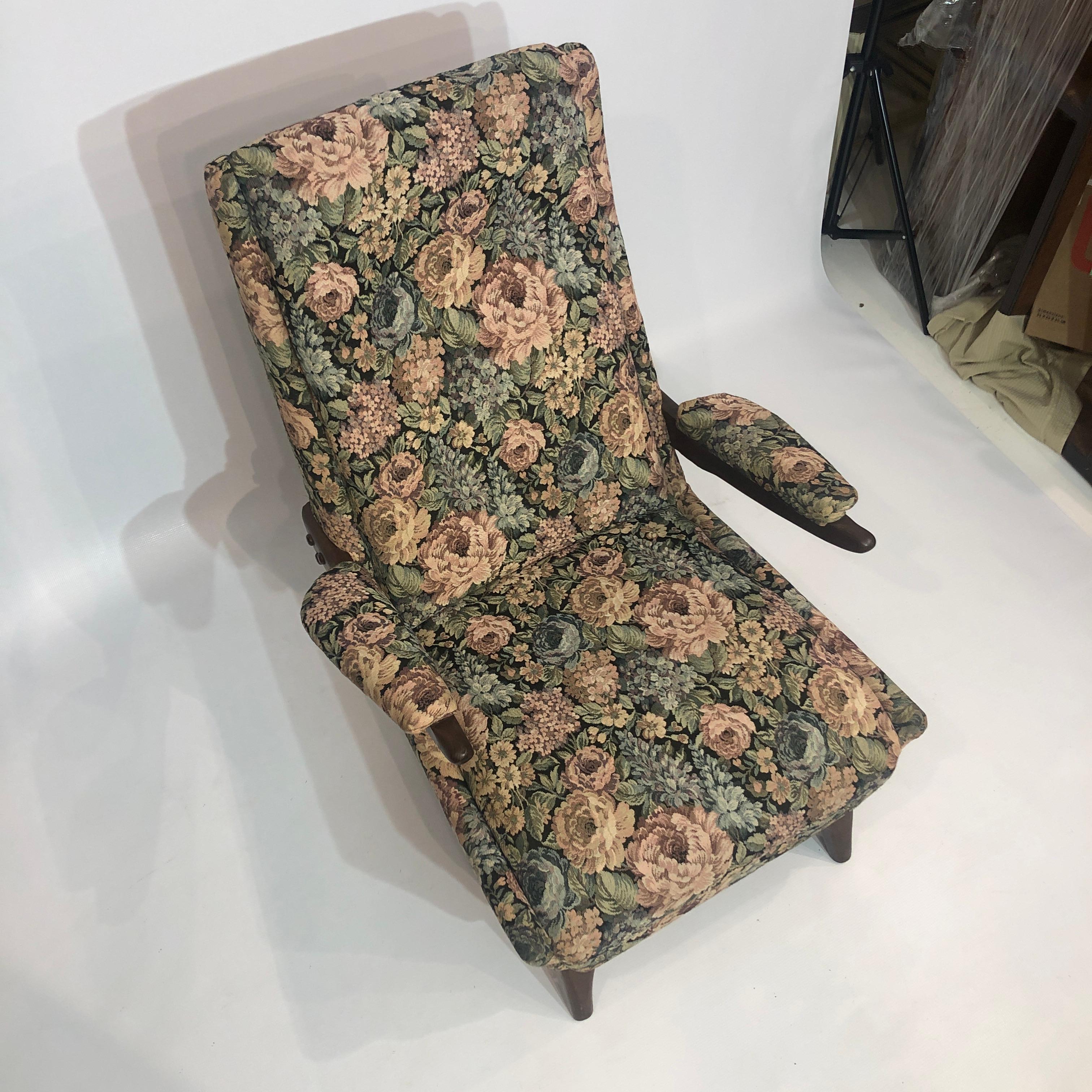 Milieu du XXe siècle Paire de fauteuils de salon en teck du milieu du siècle 1960 Vintage Rétro 1970 table de canapé en vente