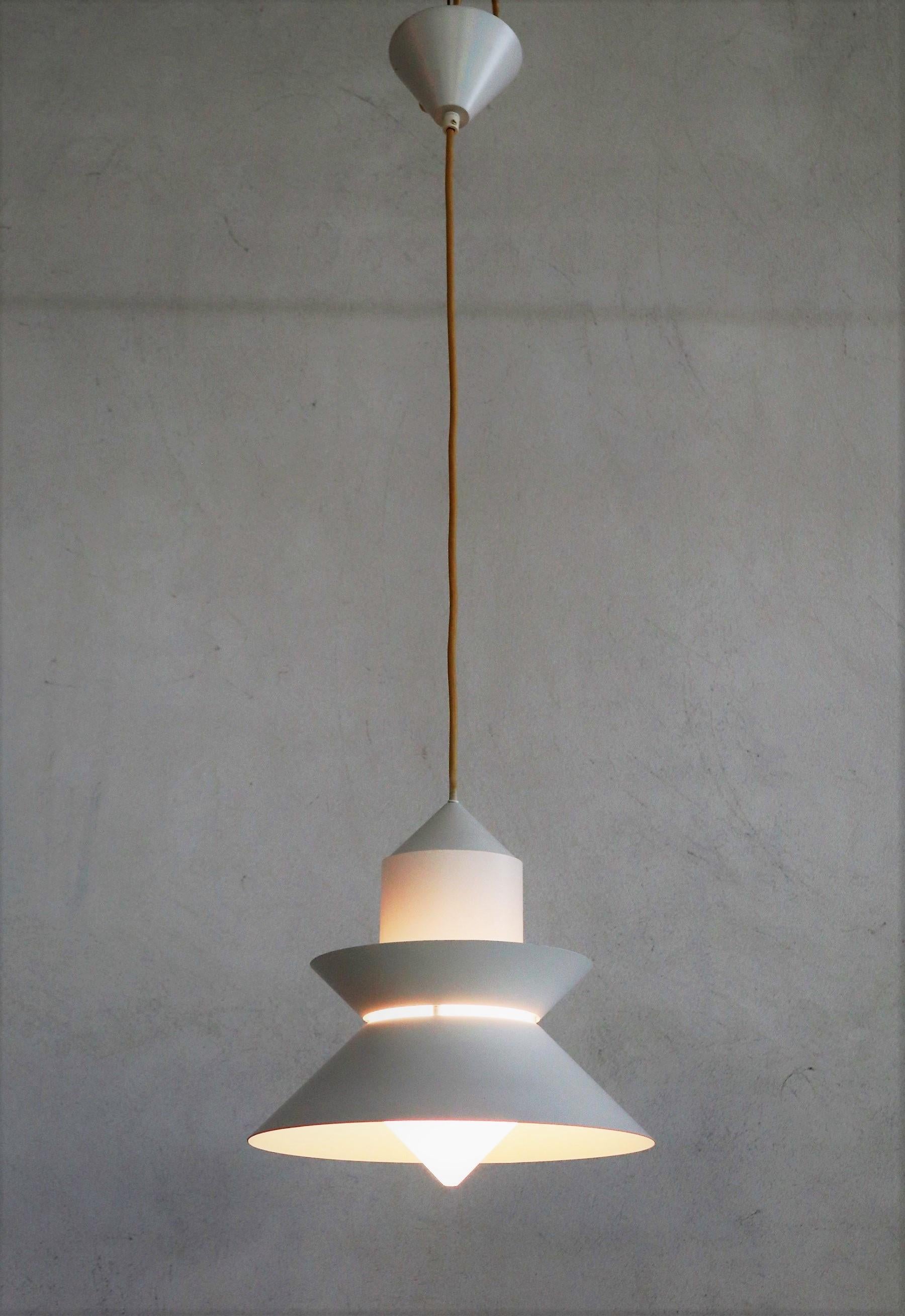 Midcentury Pandant Lamp Nordic Style in Metal and Glass by Glashütte Limburg 80s In Good Condition For Sale In Morazzone, Varese