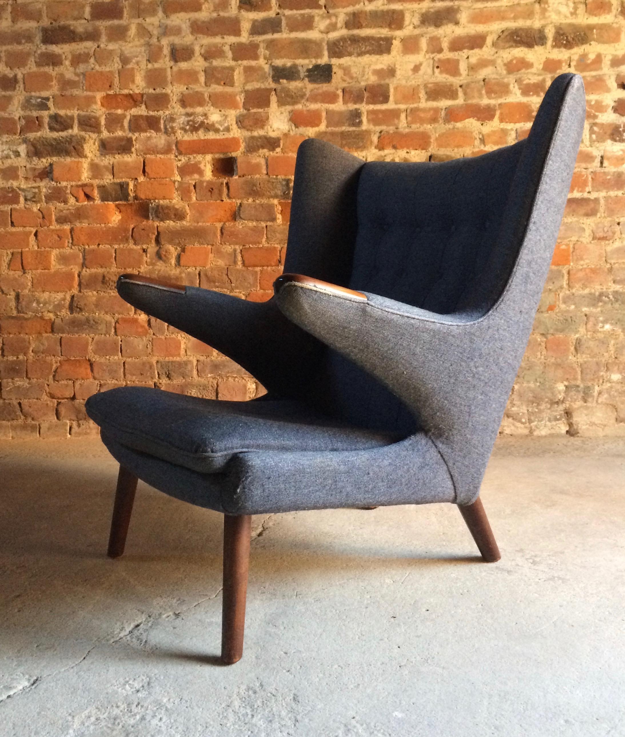 Midcentury Papa Bear Lounge Chair by Hans J Wegner for AP Stolen Danish, 1960s In Good Condition In Longdon, Tewkesbury