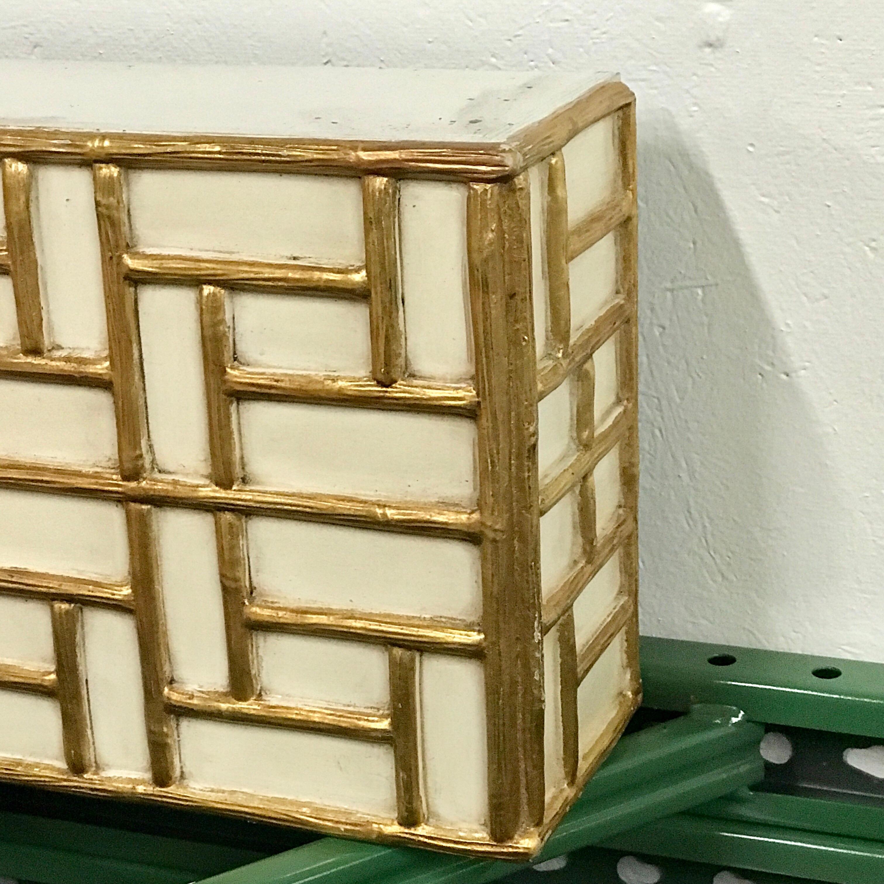 Midcentury Parcel vergoldet Faux Bambus Gesims oder Mantel (20. Jahrhundert)