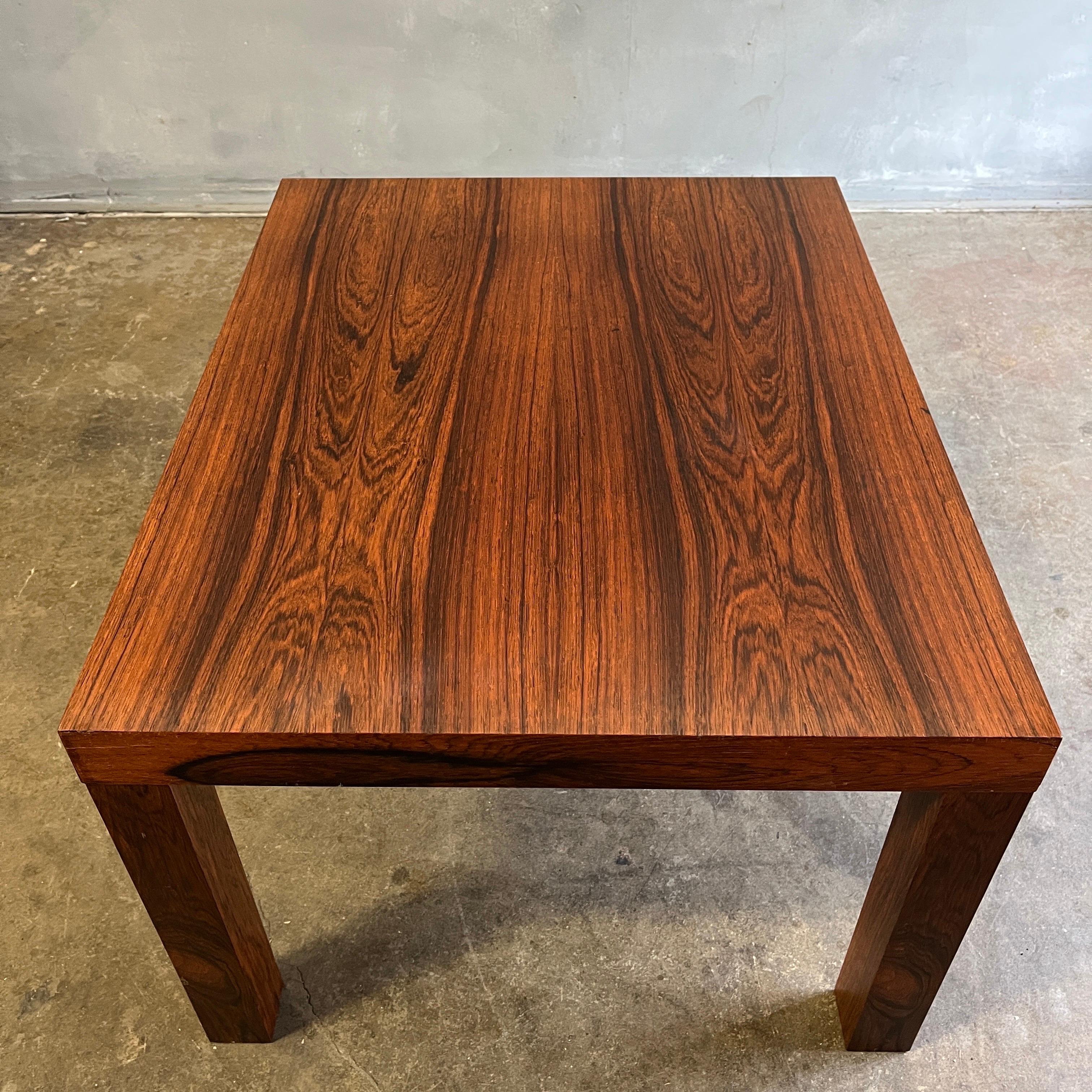 Midcentury Parsons Small Coffee or End Table For Sale 2