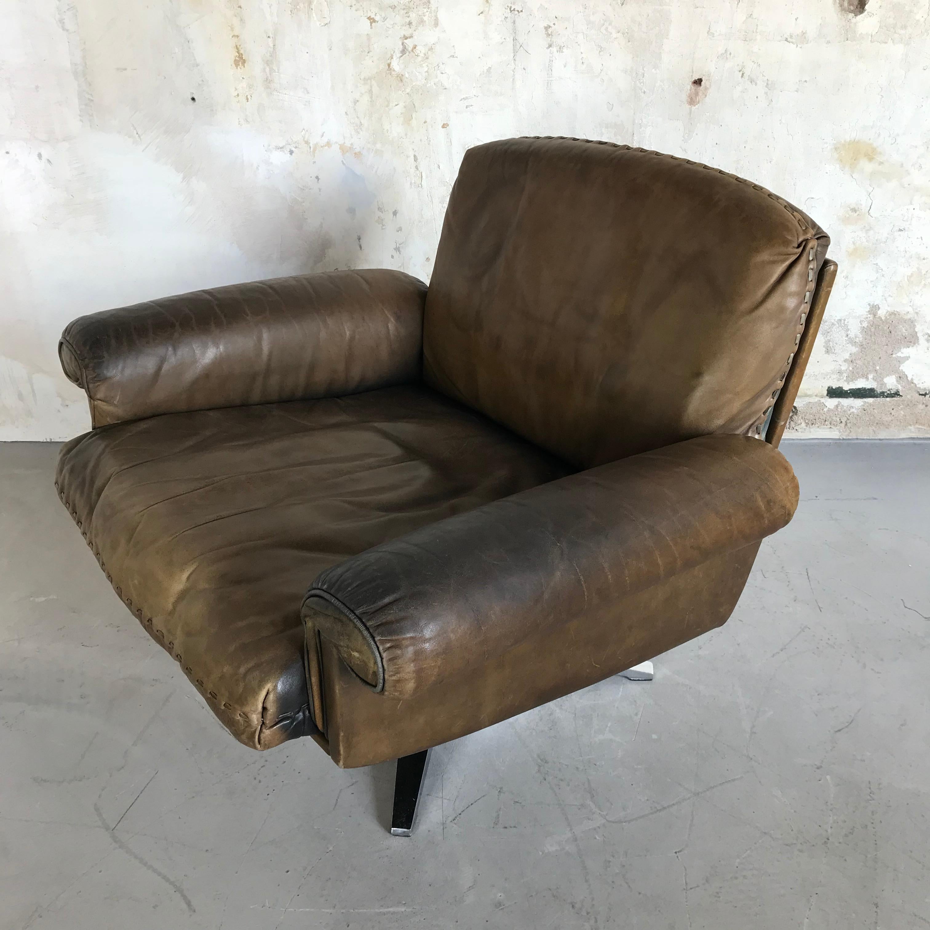 Swiss Midcentury Patinated Swivel Lounge Chair DS 31 by De Sede, 1970s
