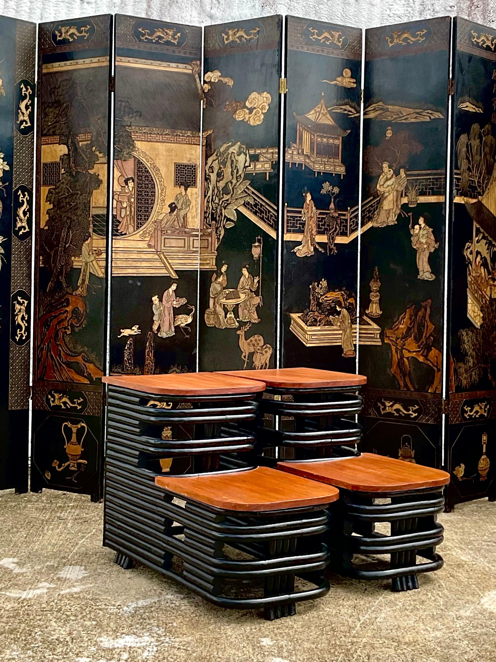 Paire de tables d'appoint en rotin peint du milieu du siècle Paul Frankl Bon état - En vente à west palm beach, FL