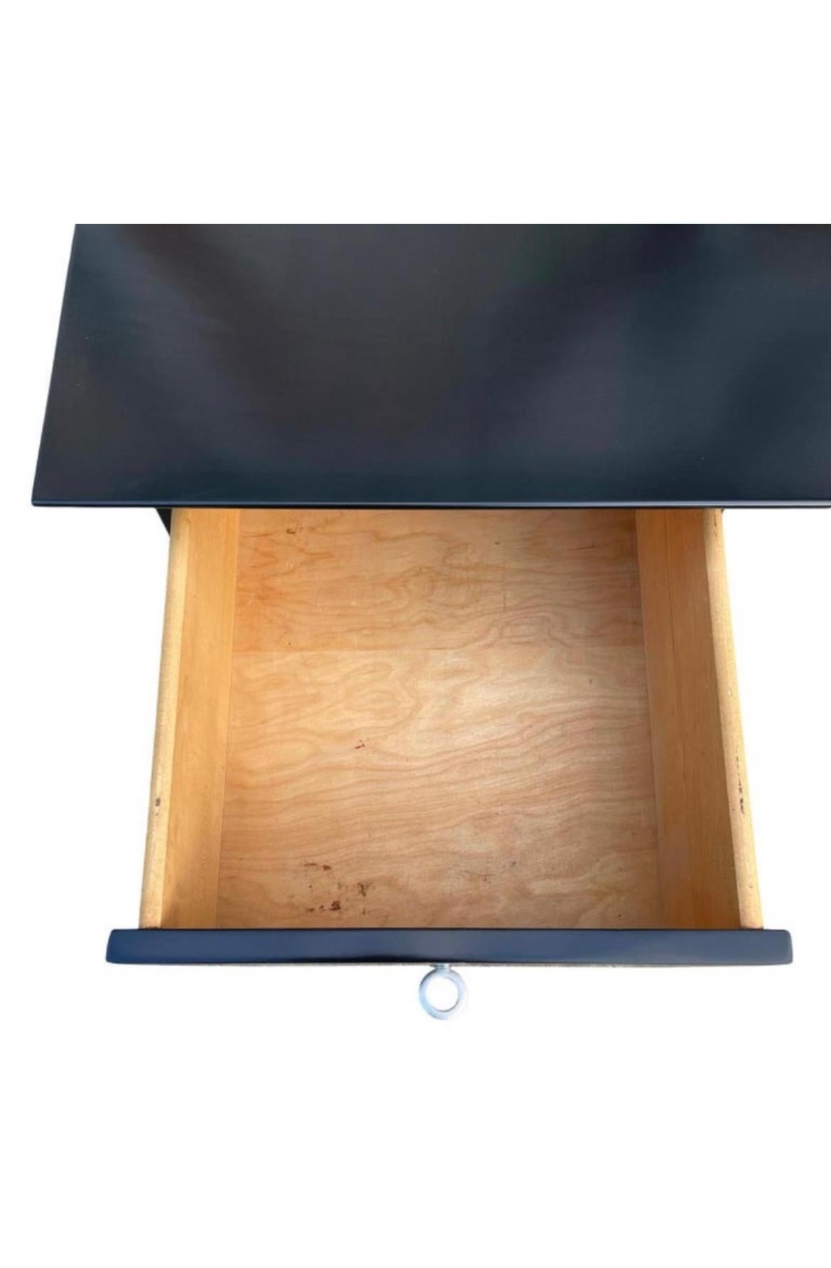 Midcentury Paul McCobb #1560 Double Drawer Desk Black Lacquer Finish In Good Condition In BROOKLYN, NY