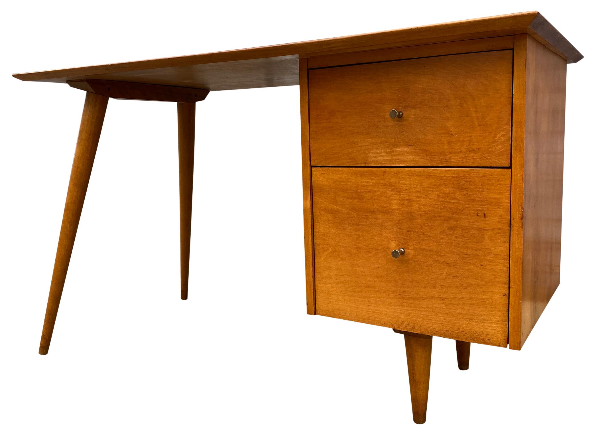 Mid-Century Modern Midcentury Paul McCobb #1560 Double Drawer Desk Tobacco Maple Finish Brass