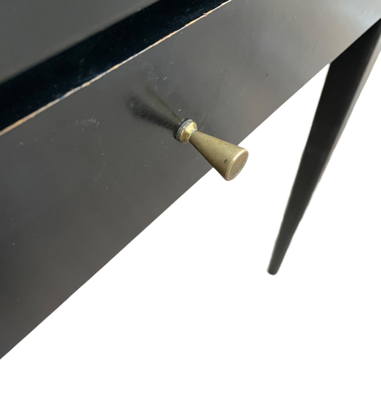 20th Century Midcentury Paul McCobb #1567 four drawer Desk Maple black Finish brass Pulls For Sale
