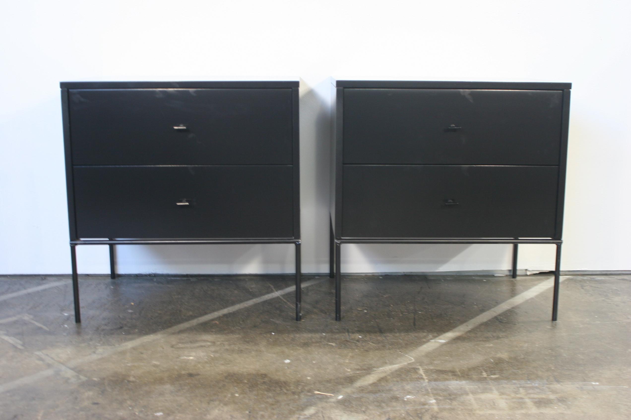 20th Century Midcentury Paul McCobb 2-Drawer #1503 Nightstands Black Lacquer T Pulls