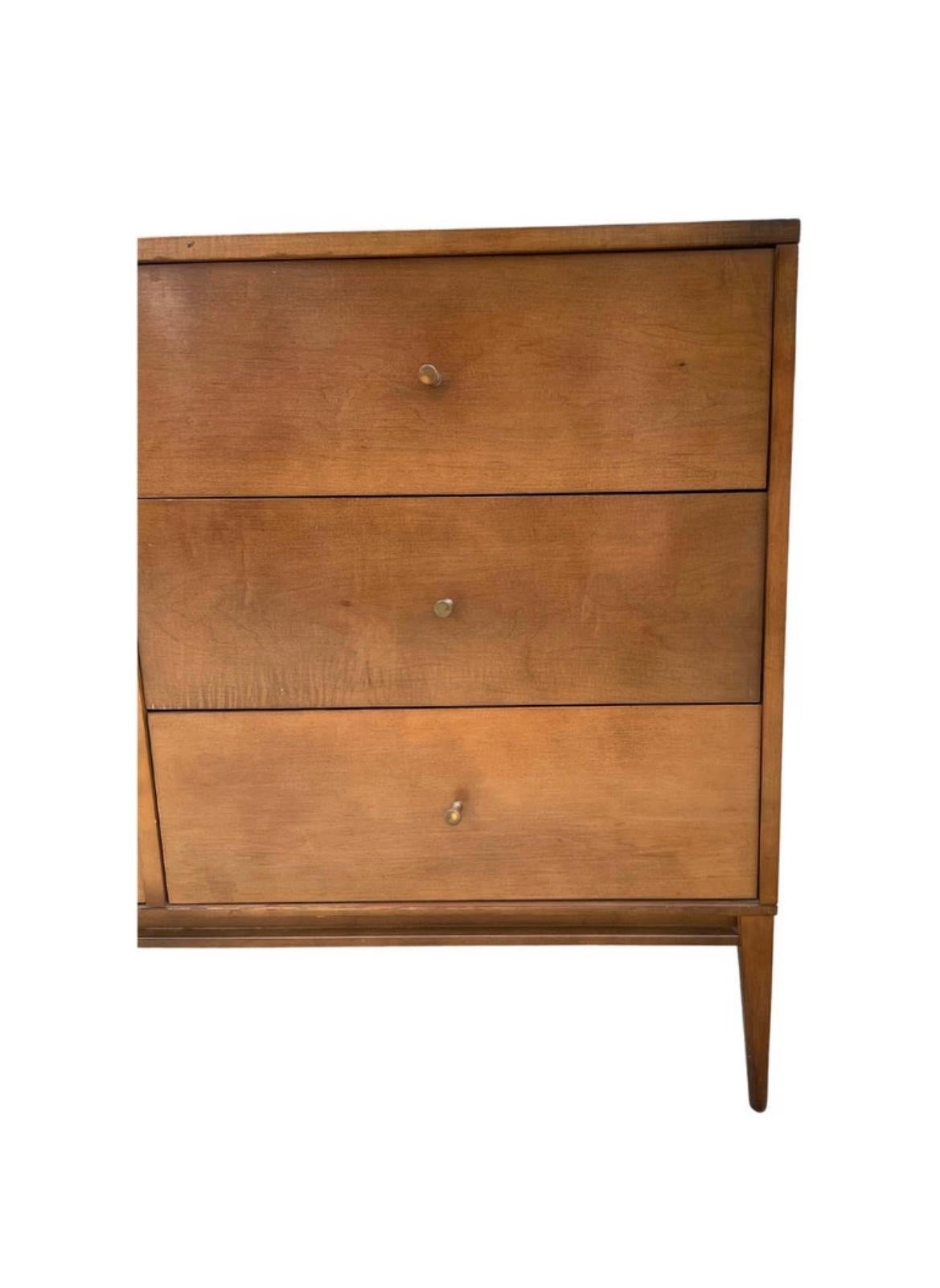 Woodwork Midcentury Paul McCobb 6 Drawer Dresser Credenza #1509 Walnut finish Brass pulls For Sale