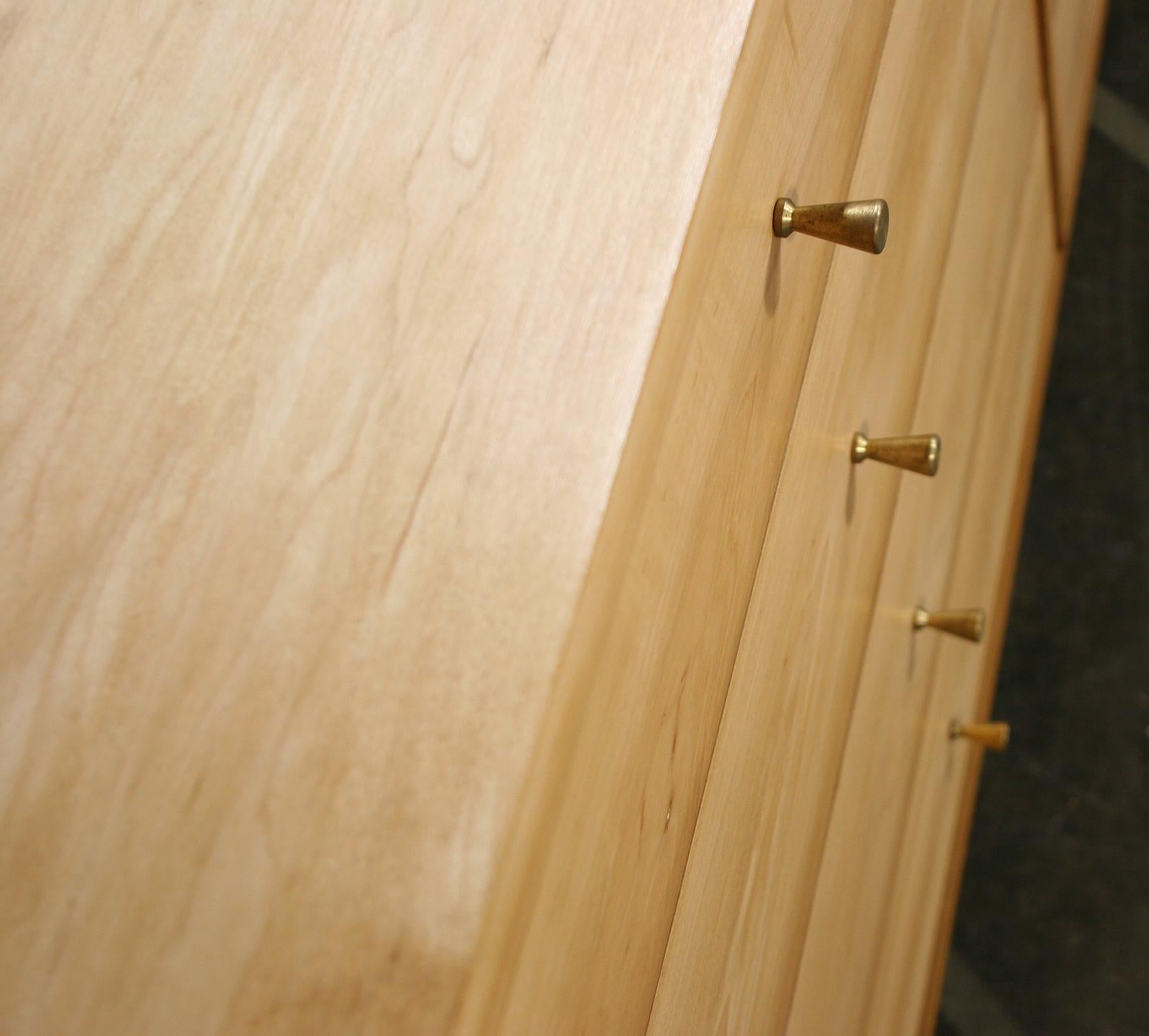 20th Century Midcentury Paul McCobb 8-Drawer Dresser Credenza #1507 Blonde Maple Brass