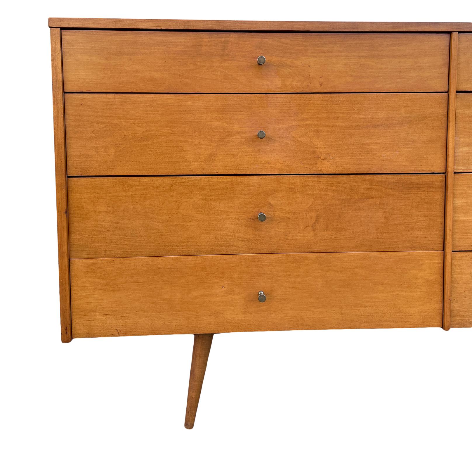 Midcentury Paul McCobb 8-Drawer Dresser Credenza #1507 Maple Brass Blonde Finish In Good Condition In BROOKLYN, NY