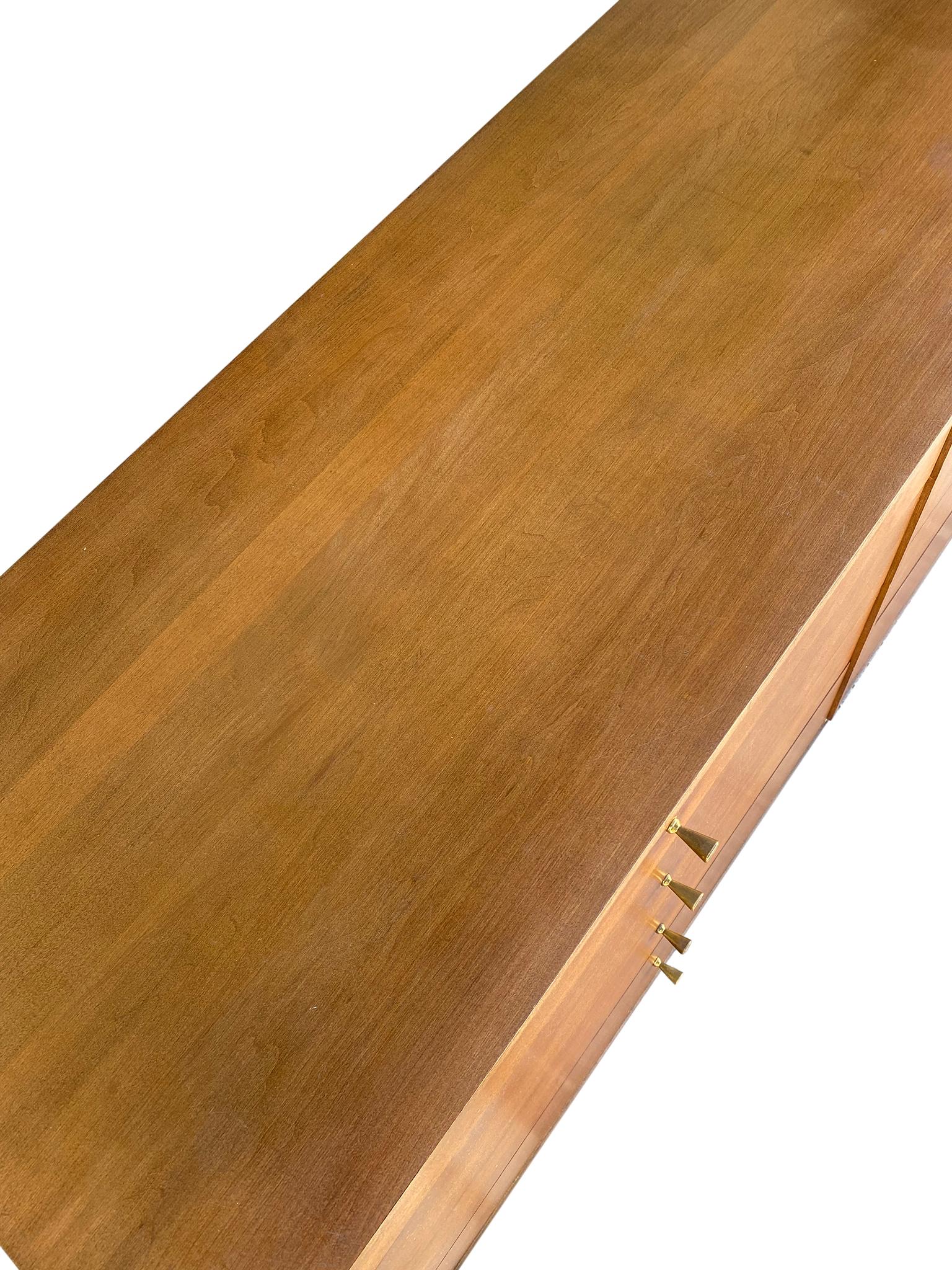 Mid-Century Modern Midcentury Paul McCobb 8-Drawer Dresser Credenza #1507 Maple Brass Walnut Finish