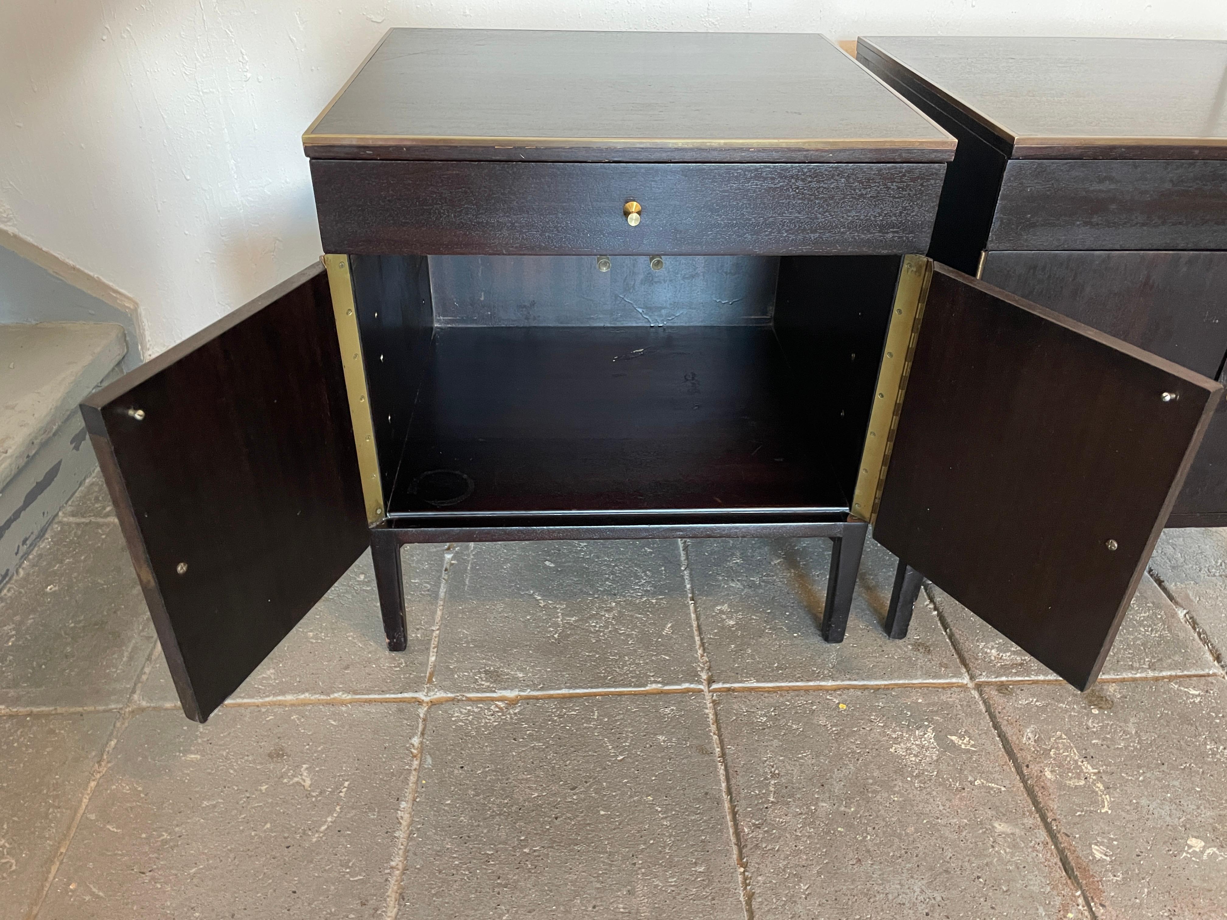 Mid-Century Paul McCobb Calvin #7700 Nightstands Brass Trim Dark Mahogany  In Good Condition For Sale In BROOKLYN, NY