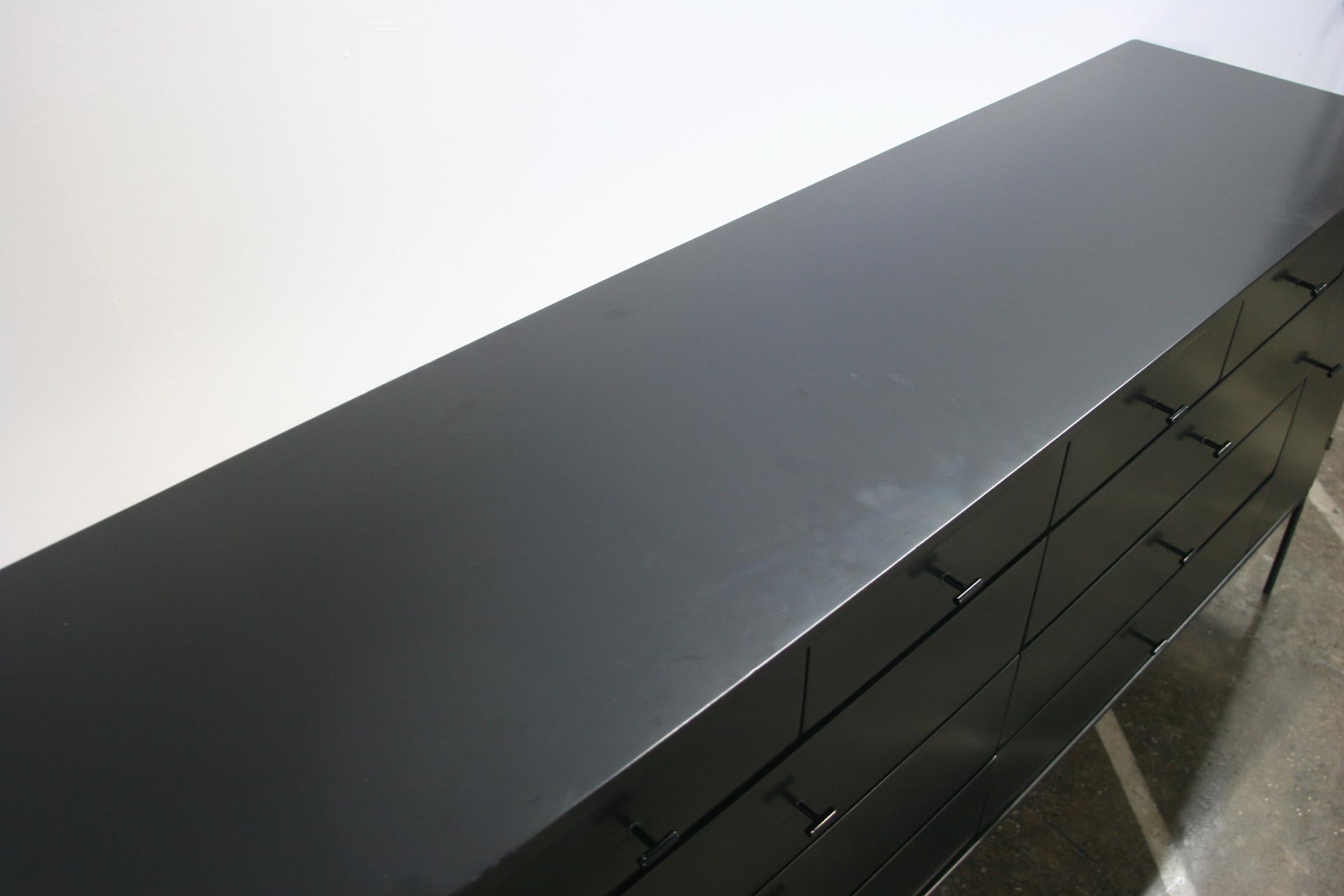 American Mid-Century Paul McCobb Maple 20-Drawer Dresser #1510 All Black Finish T Pulls