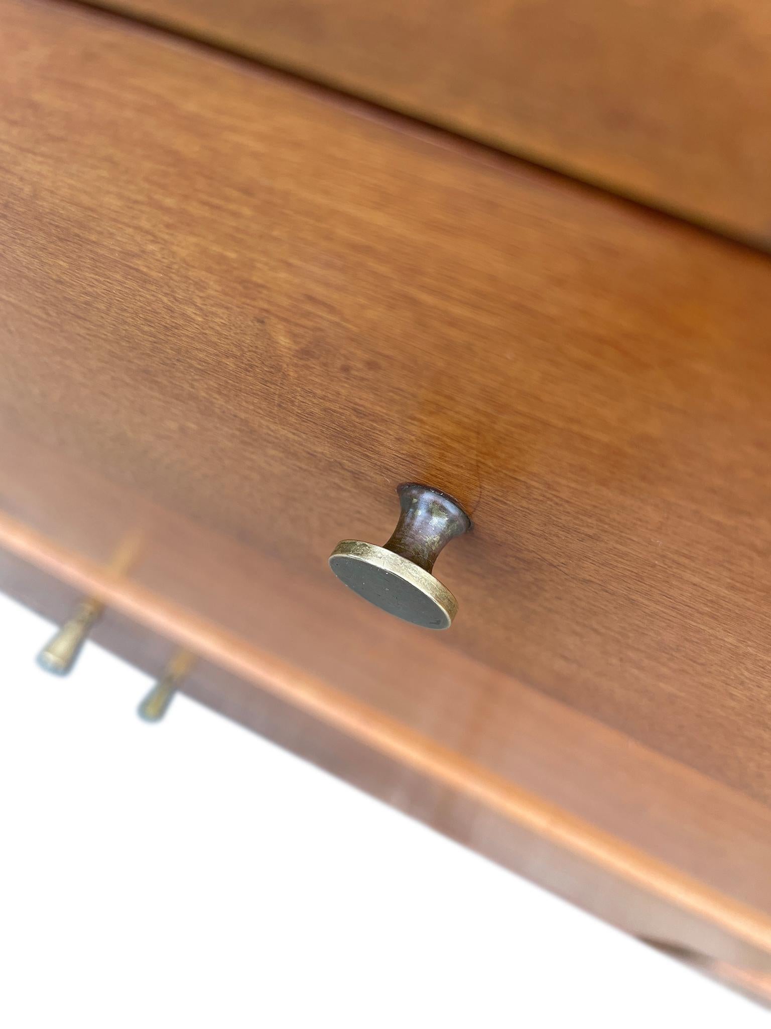 Midcentury Paul McCobb Maple 20-Drawer Dresser #1510 Tobacco Finish brass Pulls 5