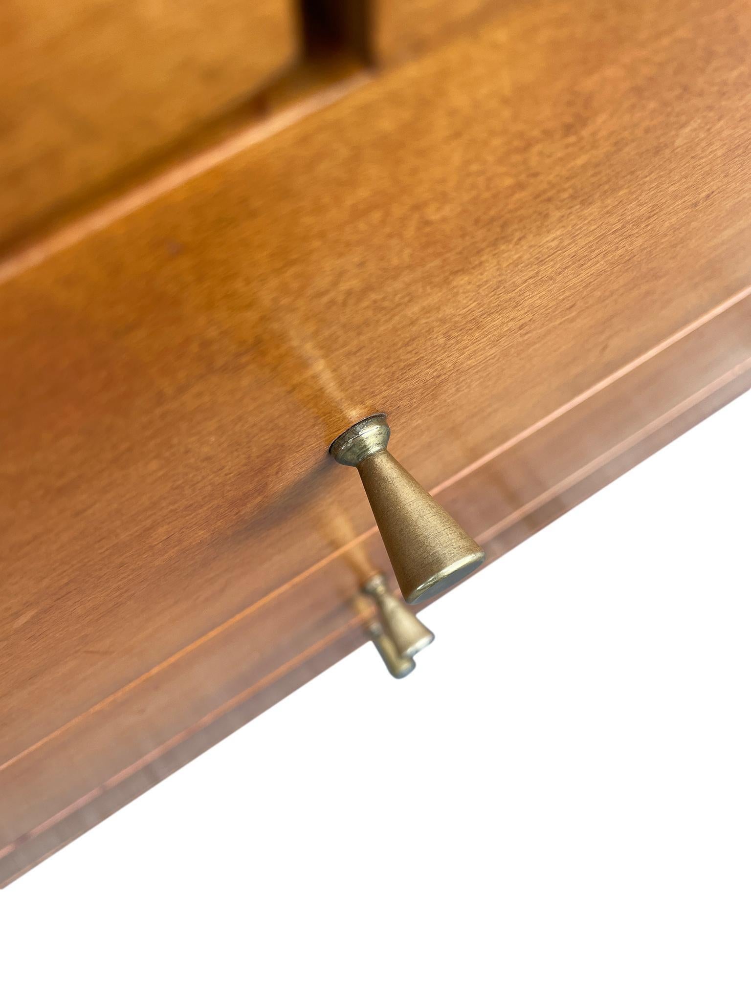 Midcentury Paul McCobb Maple 20-Drawer Dresser #1510 Tobacco Finish brass Pulls 6