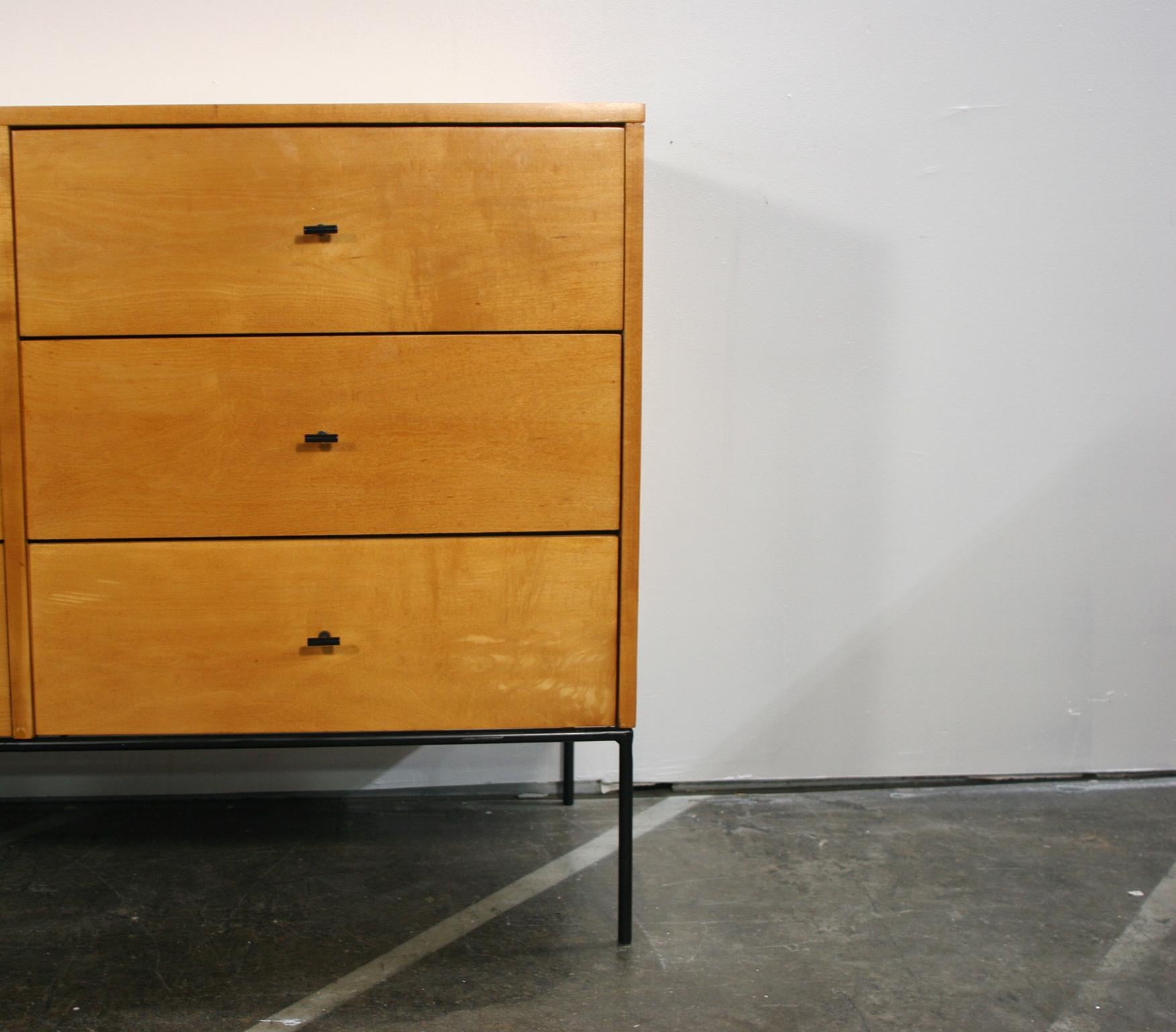 Midcentury Paul McCobb Six-Drawer Dresser Credenza #1509 Blonde Maple T Pulls In Good Condition In BROOKLYN, NY