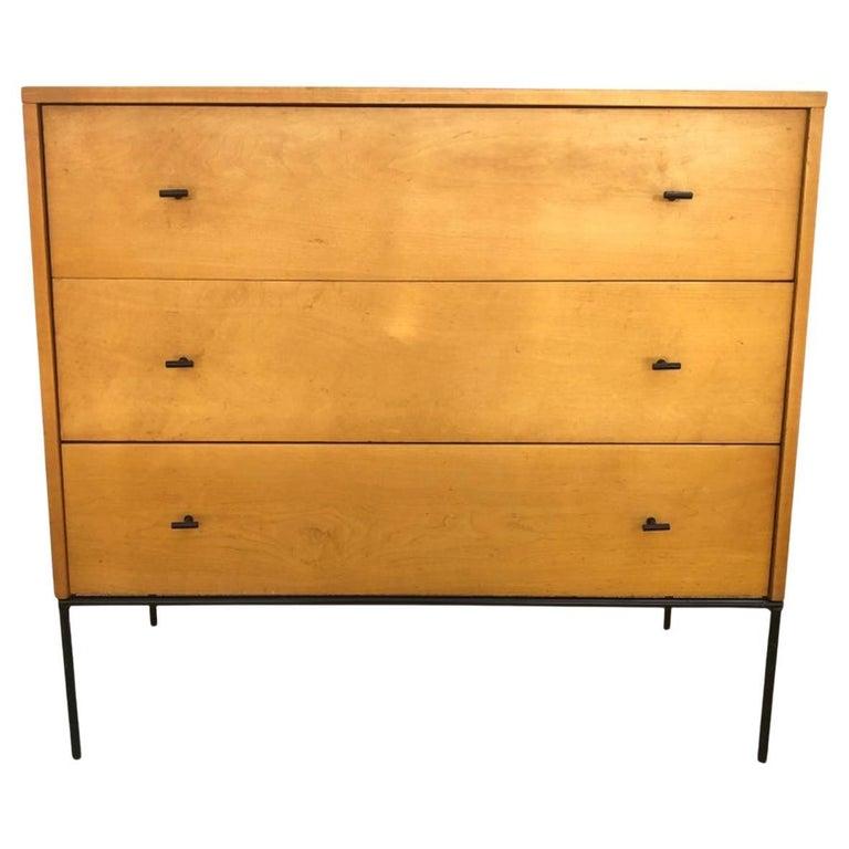Américain Crédence commode à trois tiroirs Paul McCobb n° 1508 en érable blond avec poignées en T en vente
