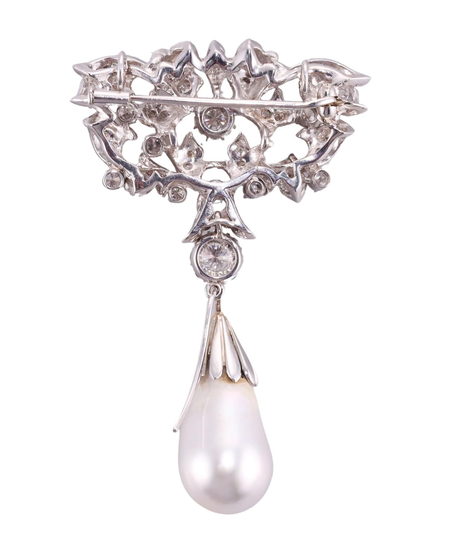 Midcentury Pearl Diamond Gold Brooch Pin In Excellent Condition For Sale In New York, NY