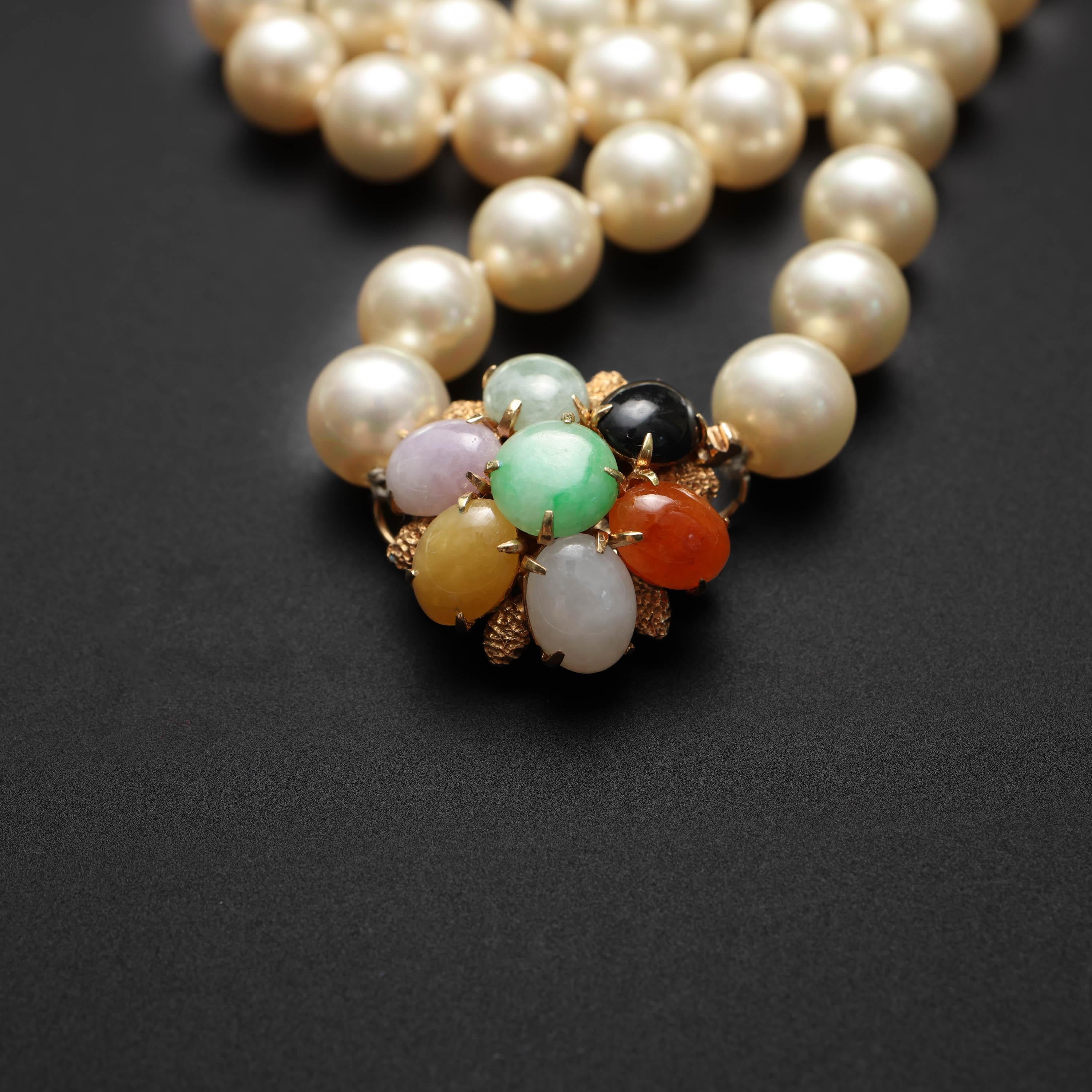 Bead Midcentury Pearl Necklace with Jade Clasp Luxury Cultured Akoya Pearls For Sale