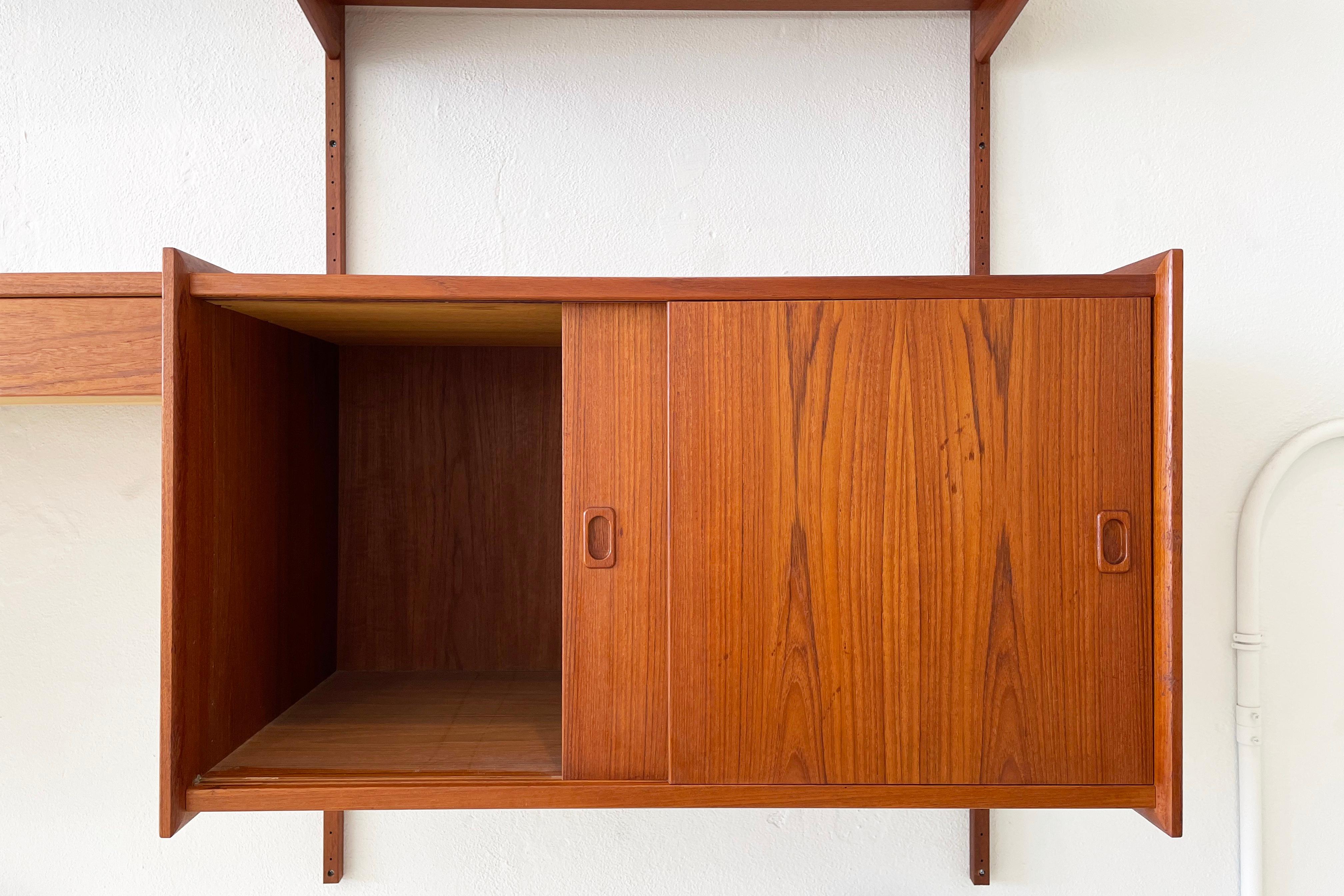 Midcentury Pega Teak Wall Unit Designed by Juul Christensen For Sale 4