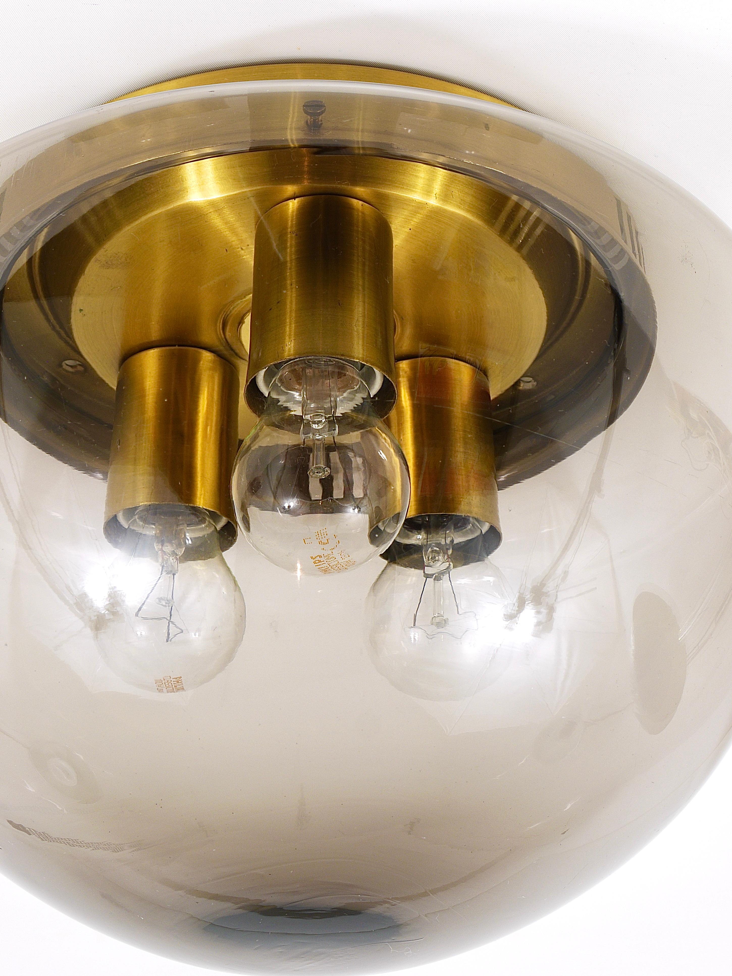 Midcentury Peill & Putzler Glass Globe Flushmount Ceiling Lamp, Germany, 1970s For Sale 1