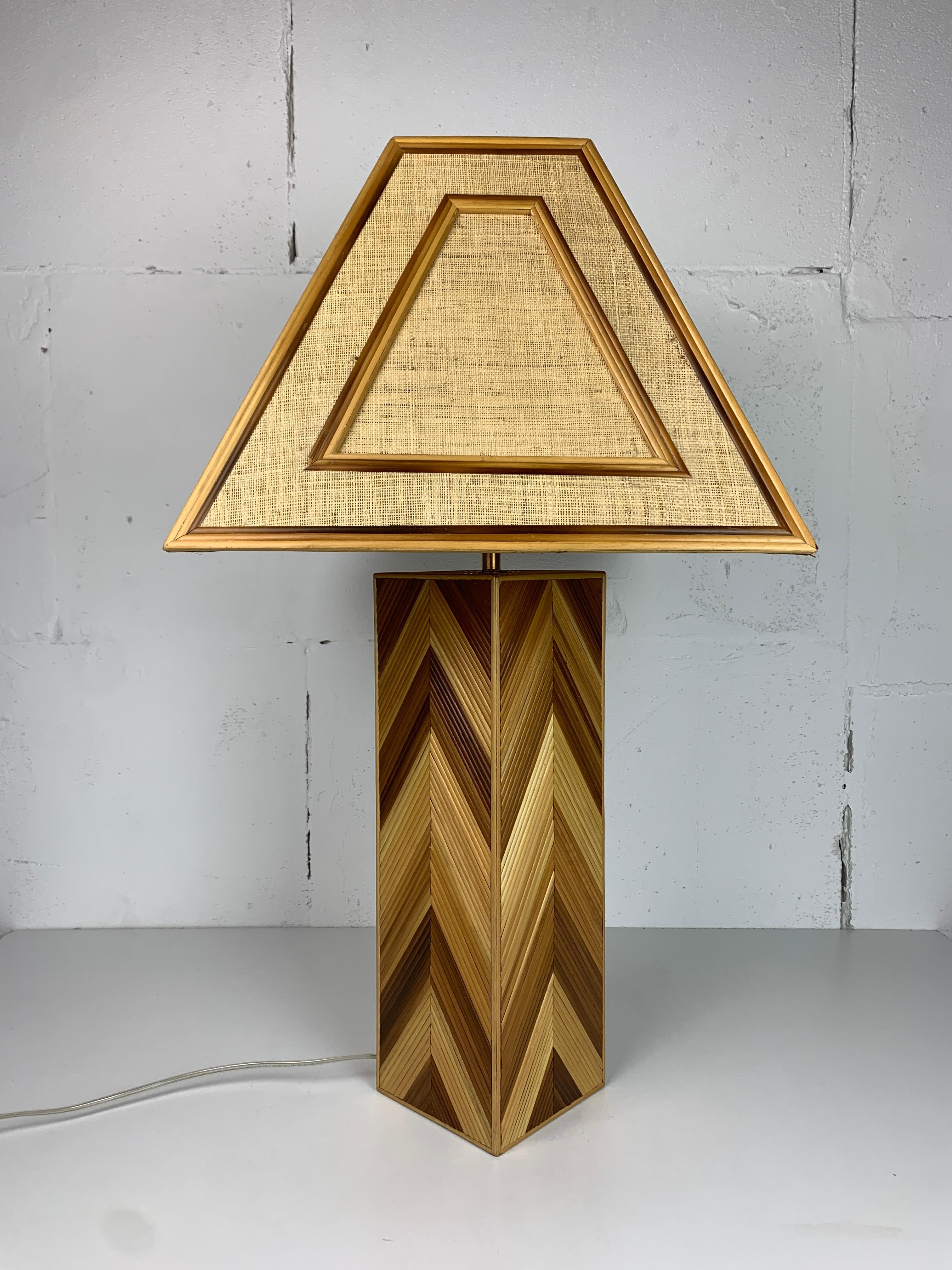 Lámpara de mesa costera de bambú, ratán y latón de mediados de siglo, años 70 Italiano en venta