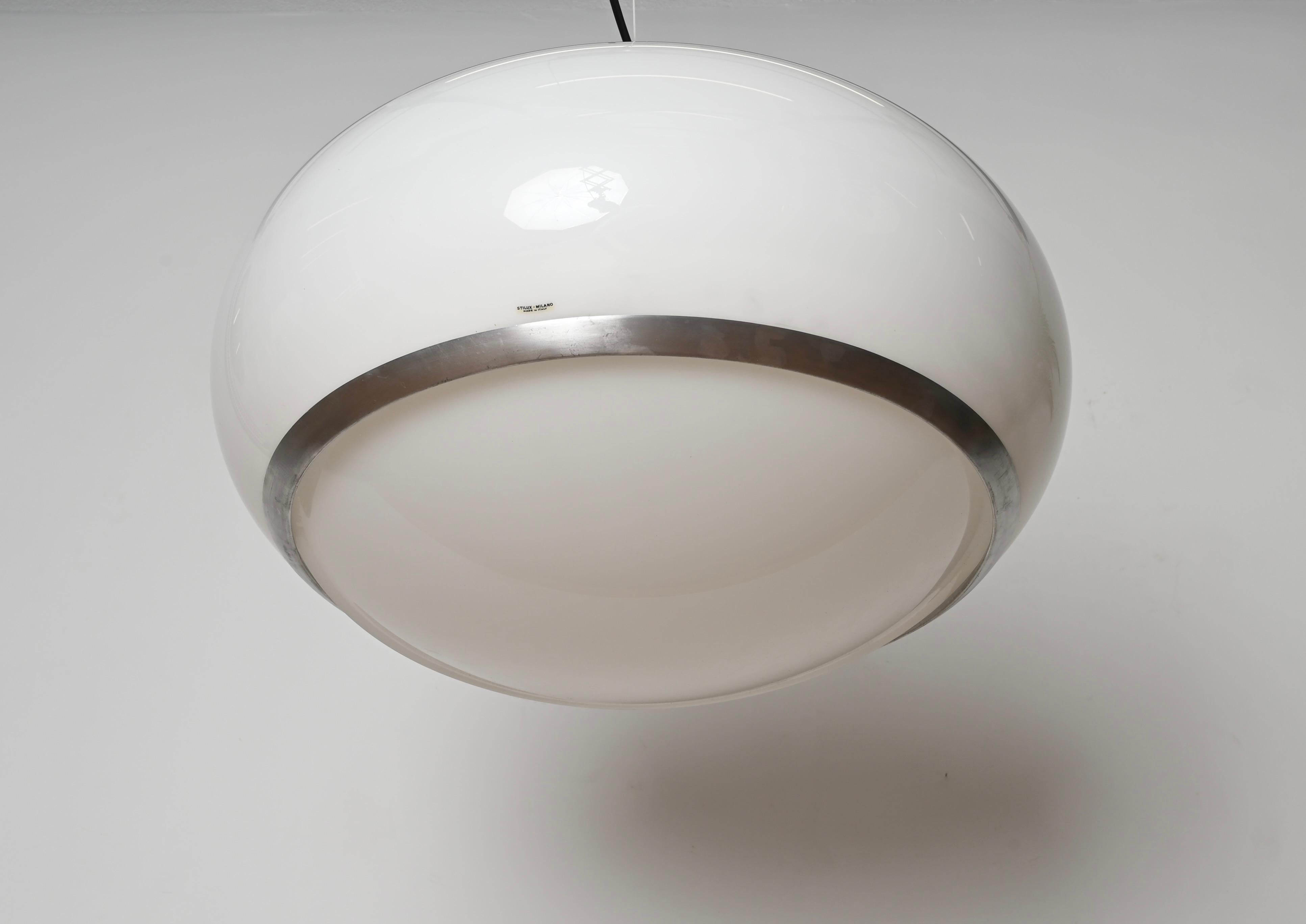 Midcentury Pendant Chandelier by Stilux Milano, White Perspex, Italy 1960s For Sale 4
