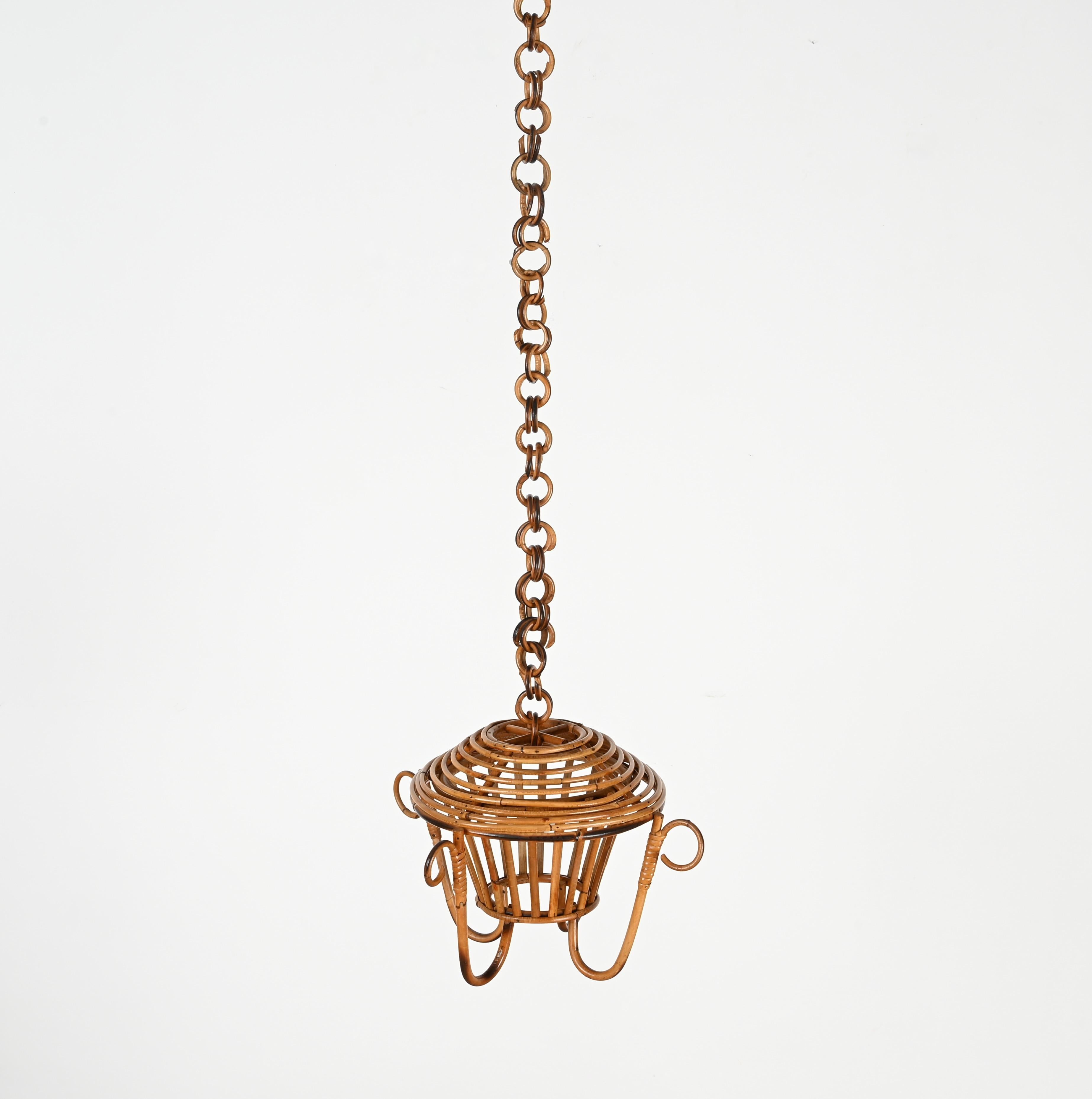Tessuto a mano Lampadario a sospensione di metà secolo in bambù, rattan e vimini, Sognot, Francia anni '60 in vendita