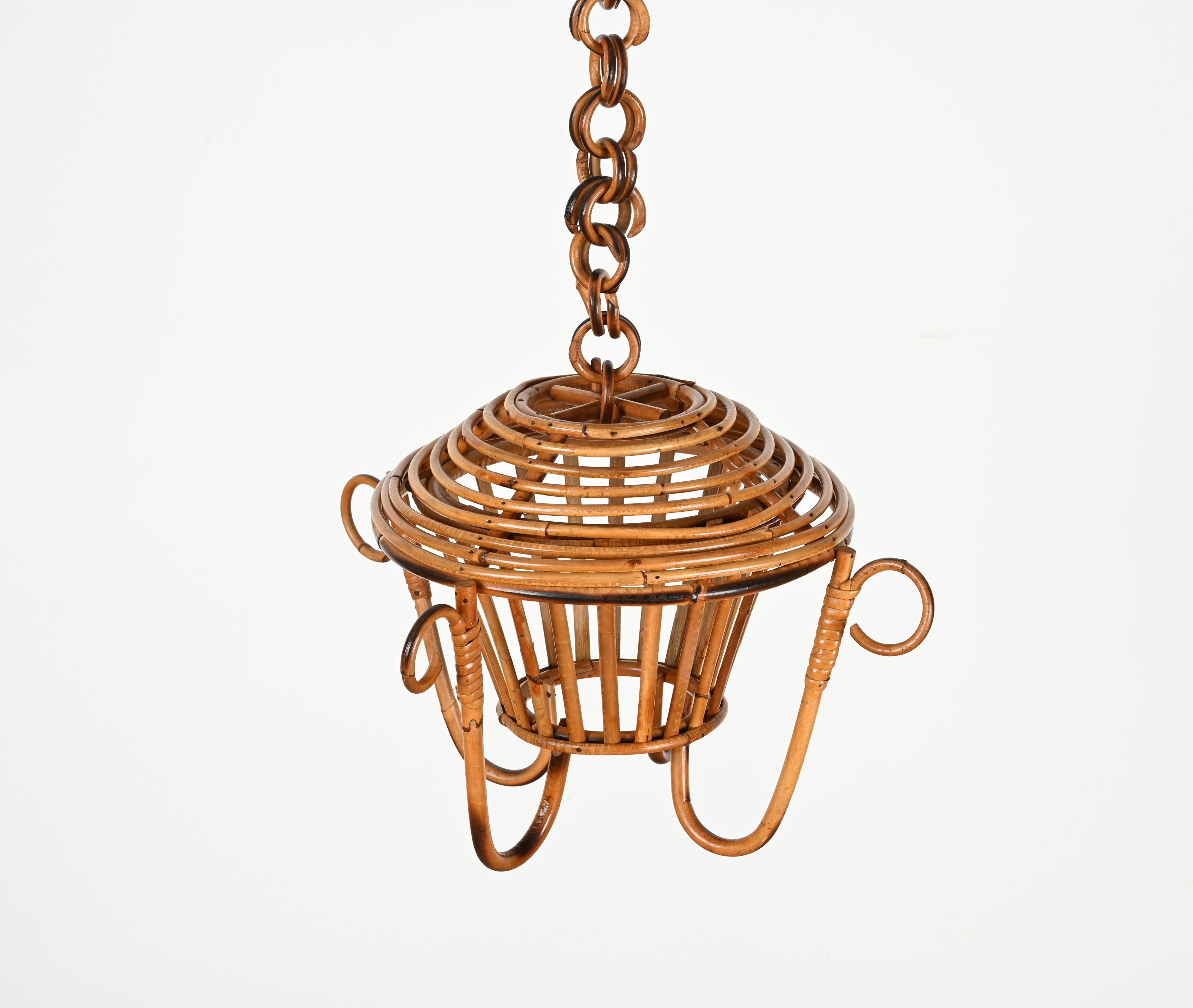 Lampadario a sospensione di metà secolo in bambù, rattan e vimini, Sognot, Francia anni '60 In condizioni buone in vendita a Roma, IT
