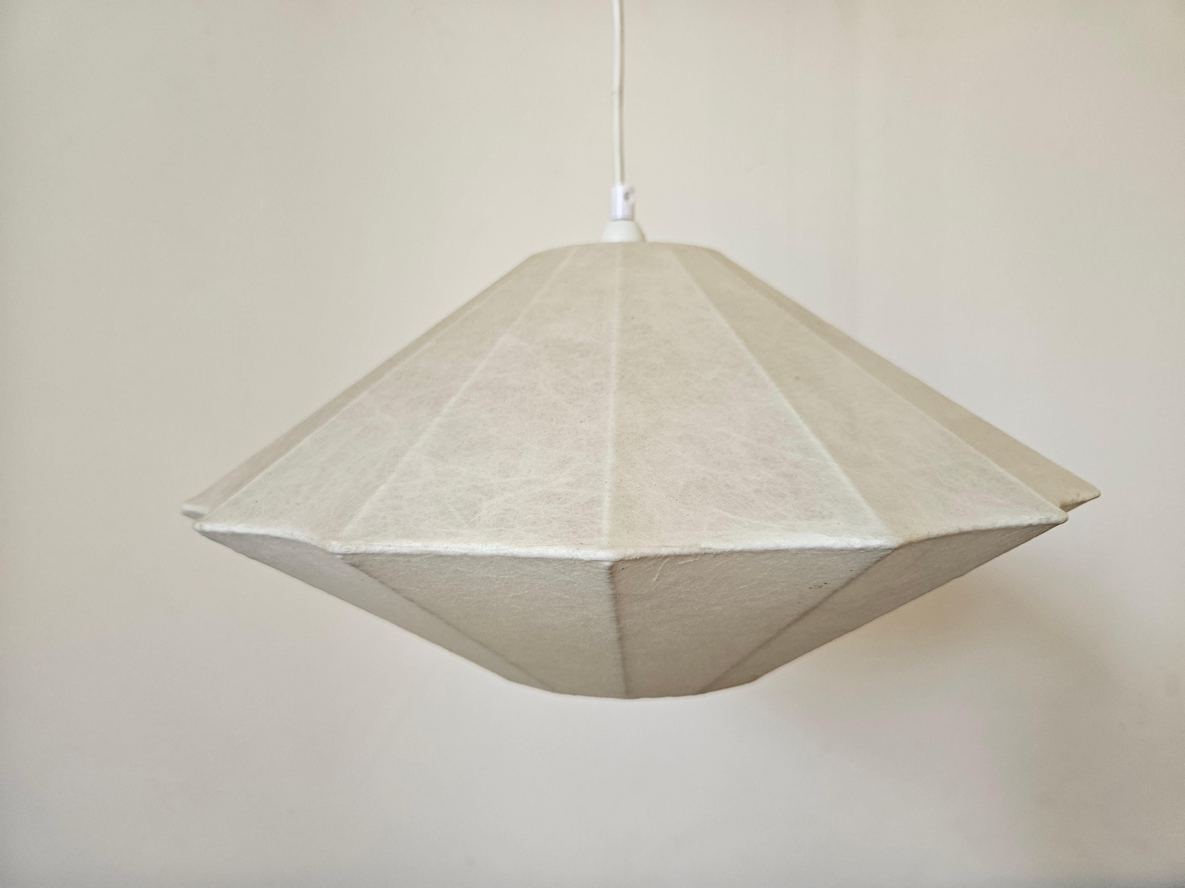 - very nice style of lighting
- extremely rare type
- ufo / spage style
- minor defect / photographed