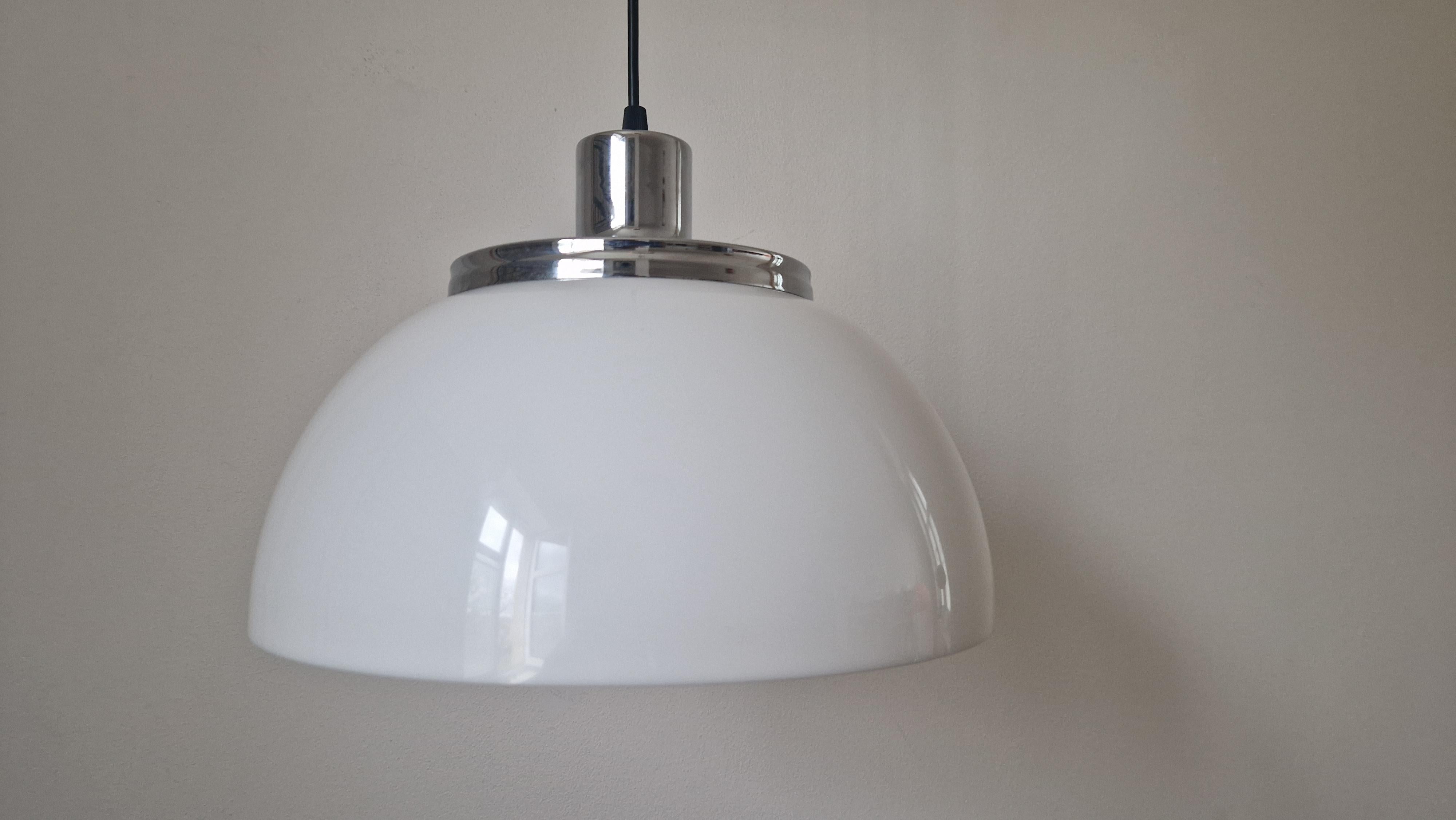 Fin du 20e siècle Lampe à suspension Faro conçue par Luigi Massoni pour Meblo Guzzini, Italie, 1970 en vente