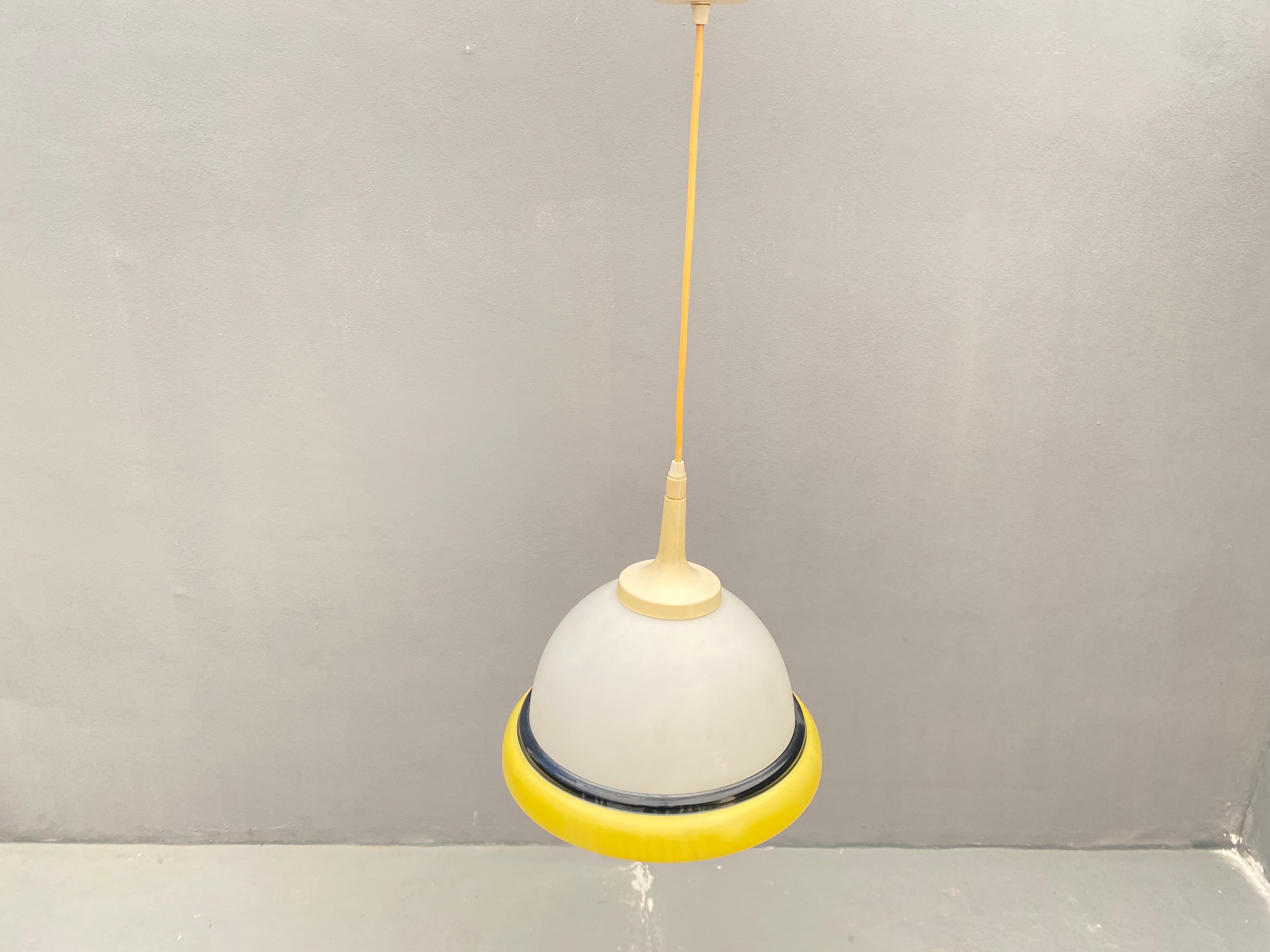 Vetro artistico Lampada a sospensione del Medioevo, anni '60, Europa dell'Est in vendita