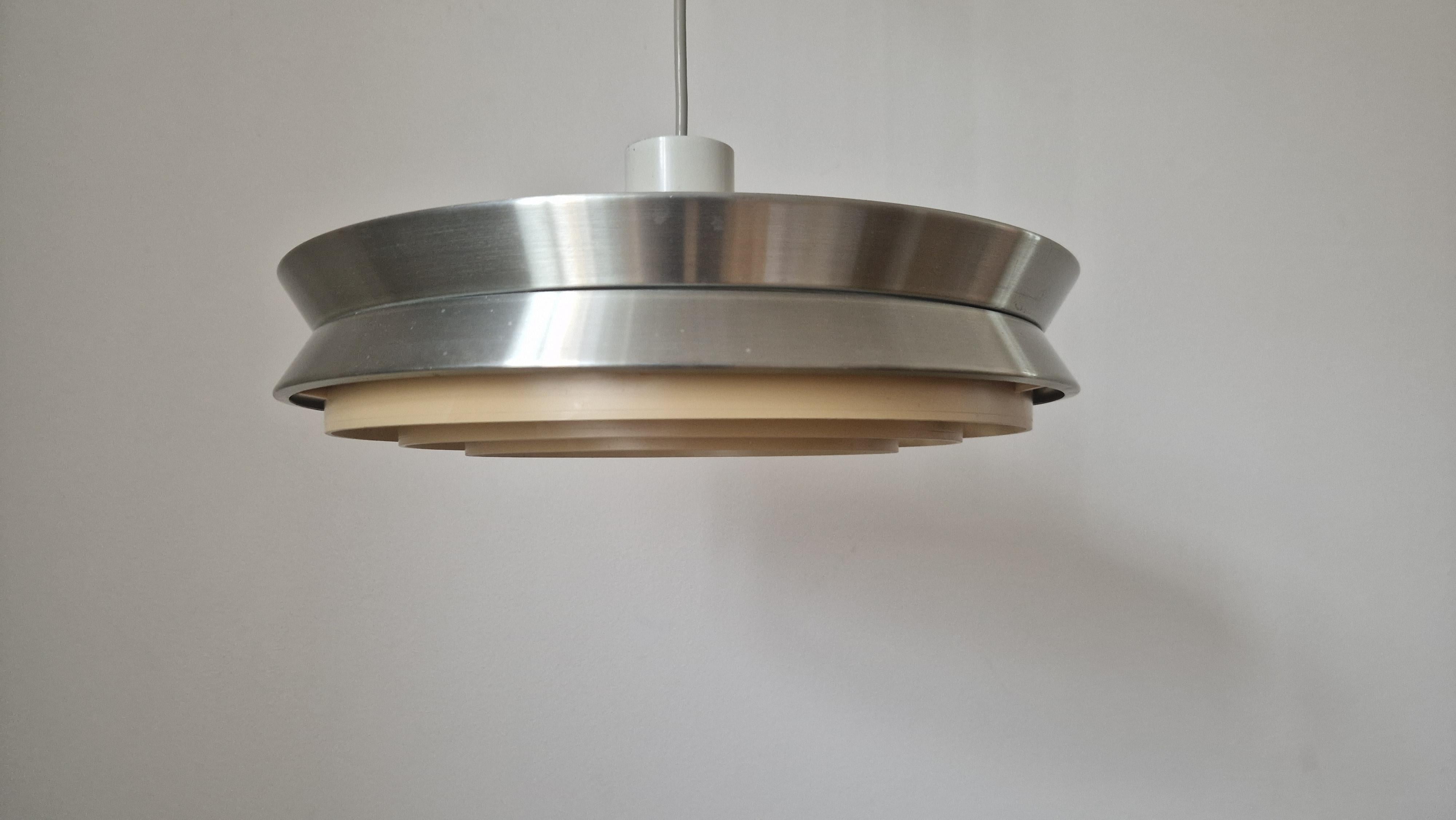 Ciondolo UFO di metà secolo nello stile di Jo Hammerborg, Danimarca, anni '70 in vendita 7