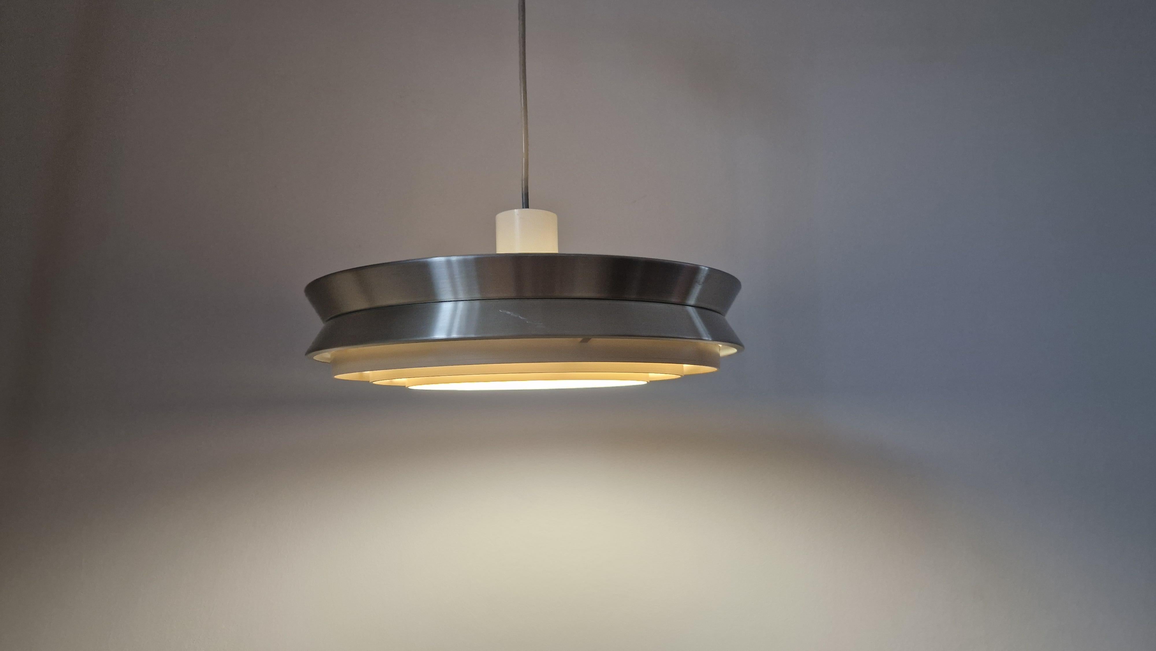 Danese Ciondolo UFO di metà secolo nello stile di Jo Hammerborg, Danimarca, anni '70 in vendita