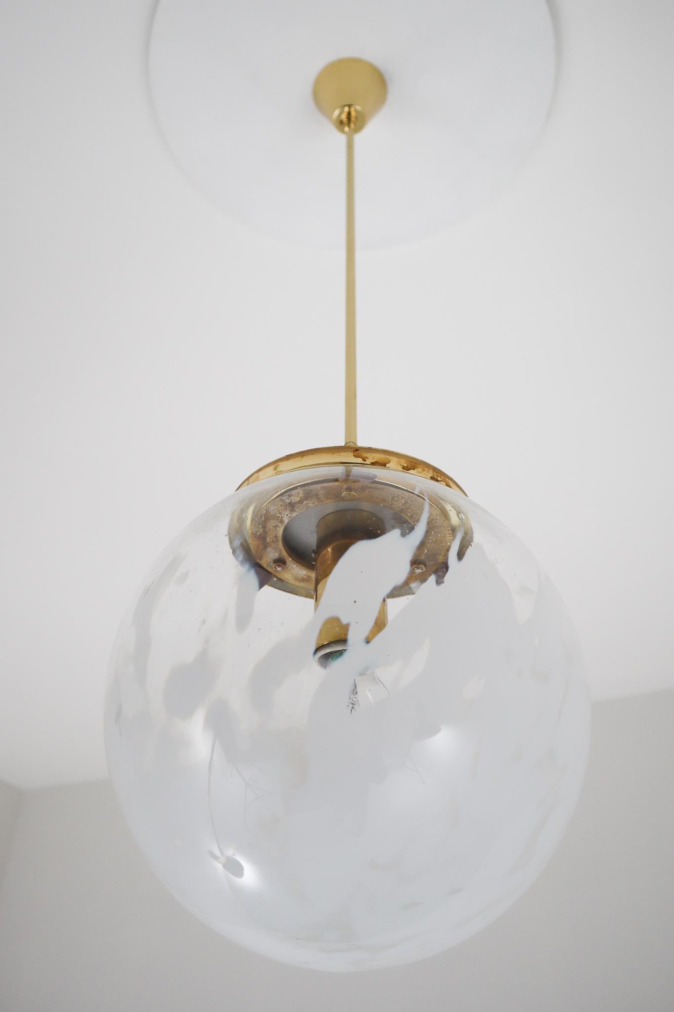 Midcentury Pendants in Brass and Art-Glass with White Streaks, Austria, 1960s 4