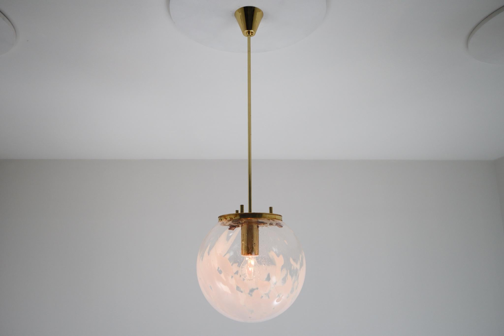 Midcentury Pendants in Brass and Art-Glass with White Streaks, Austria, 1960s In Good Condition In Almelo, NL