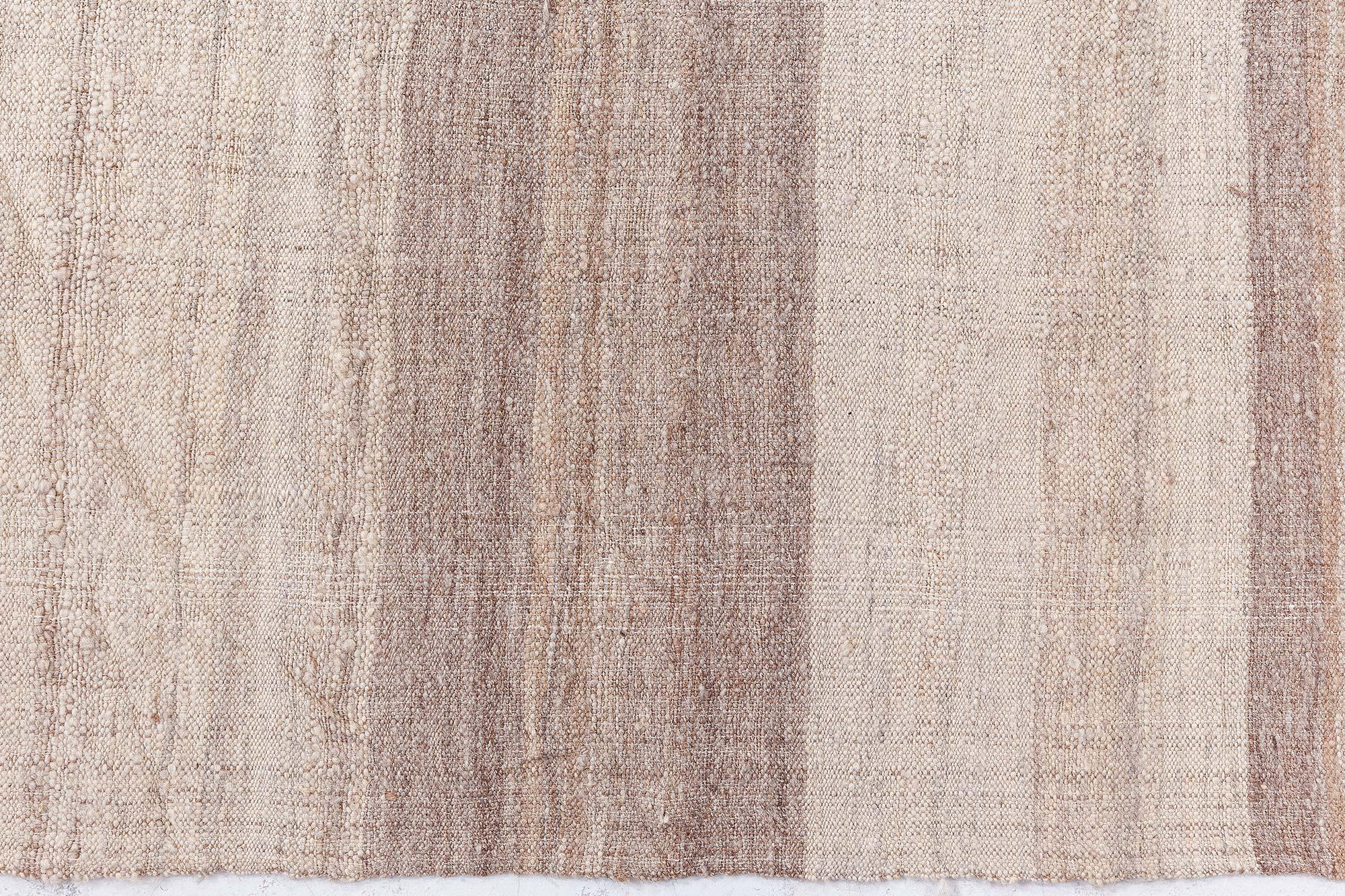 Persischer Kilim-Teppich aus der Mitte des Jahrhunderts Doris Leslie Blau
Größe: 11'0