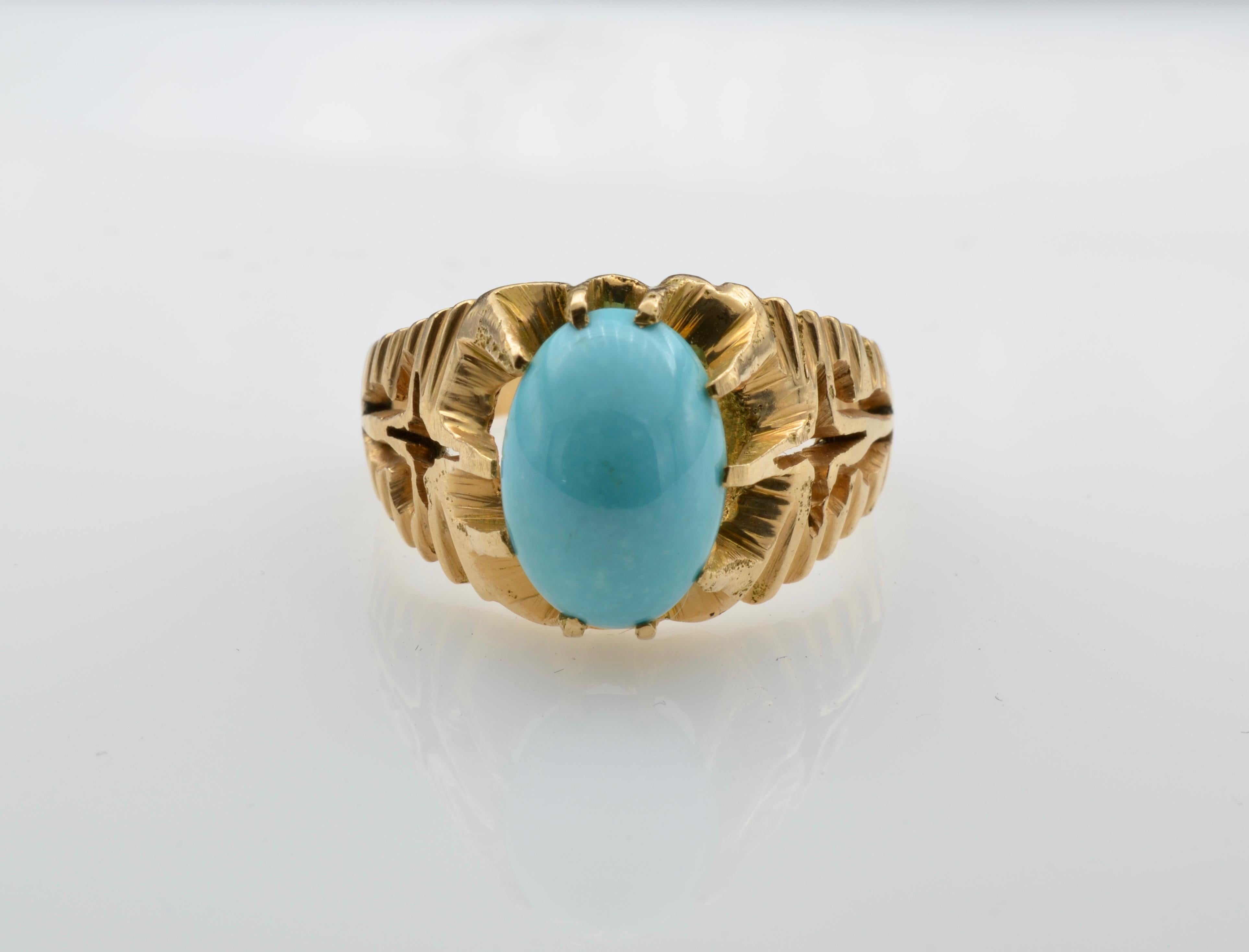 Belle Époque Midcentury Persian Turquoise and 18 Karat Gold Ring For Sale
