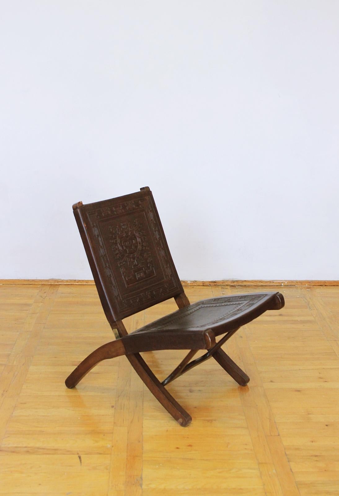 Hand-Crafted Midcentury Peruvian Tooled Leather Folding Chair, 1970