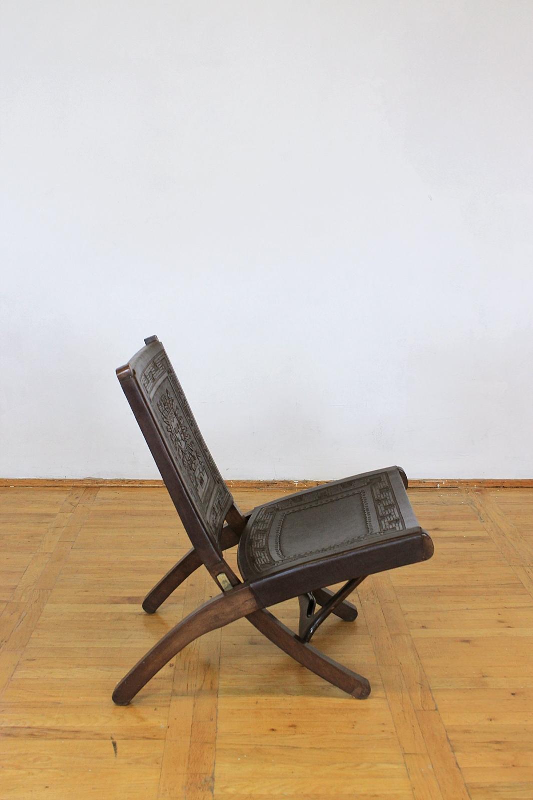 Midcentury Peruvian Tooled Leather Folding Chair, 1970 In Good Condition In Debrecen-Pallag, HU